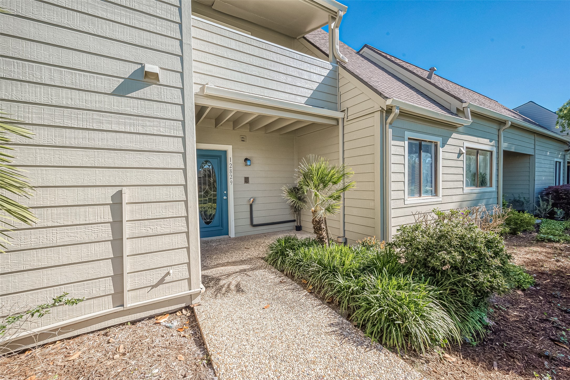 12829 Briarwest Circle Property Photo 3
