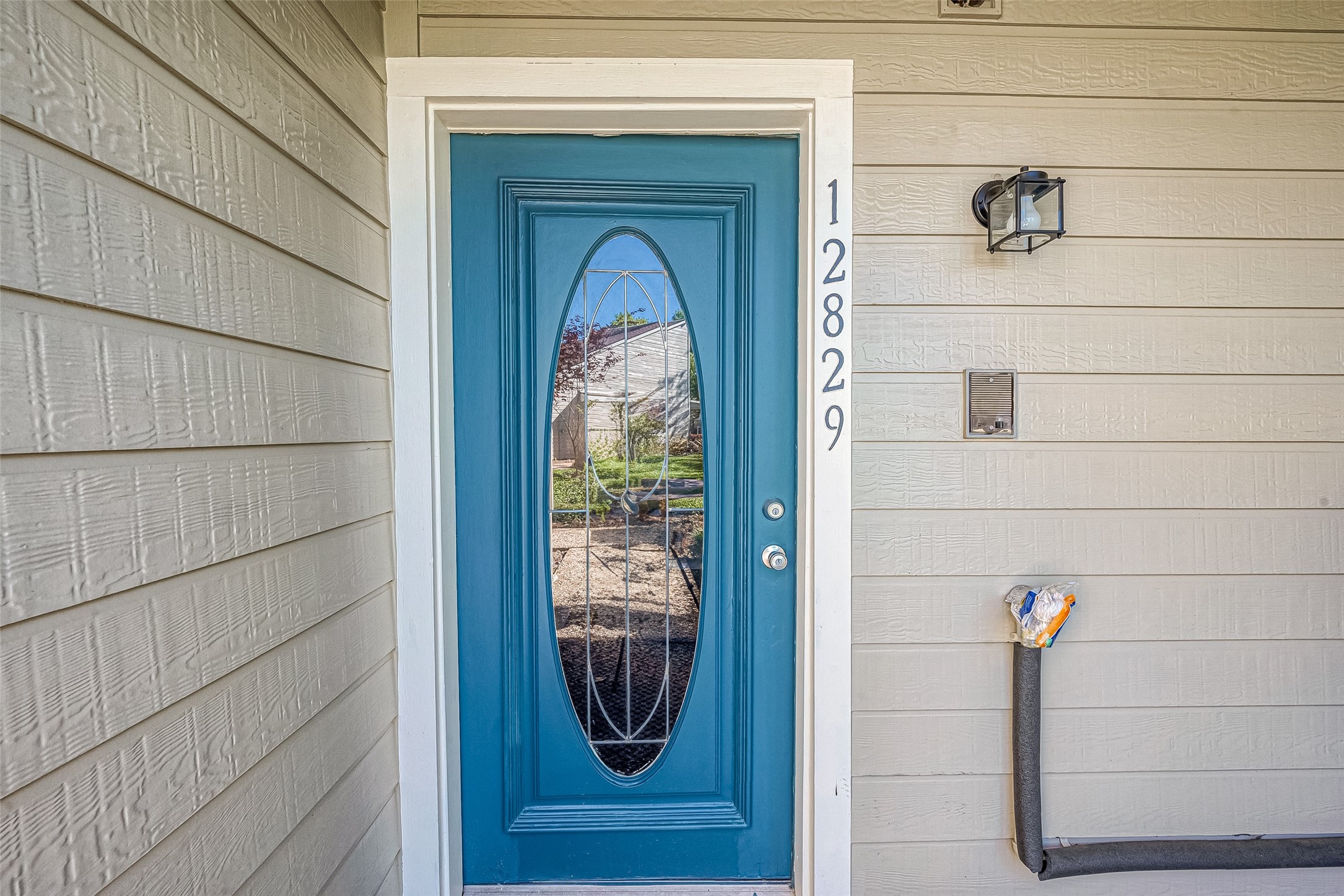 12829 Briarwest Circle Property Photo 5