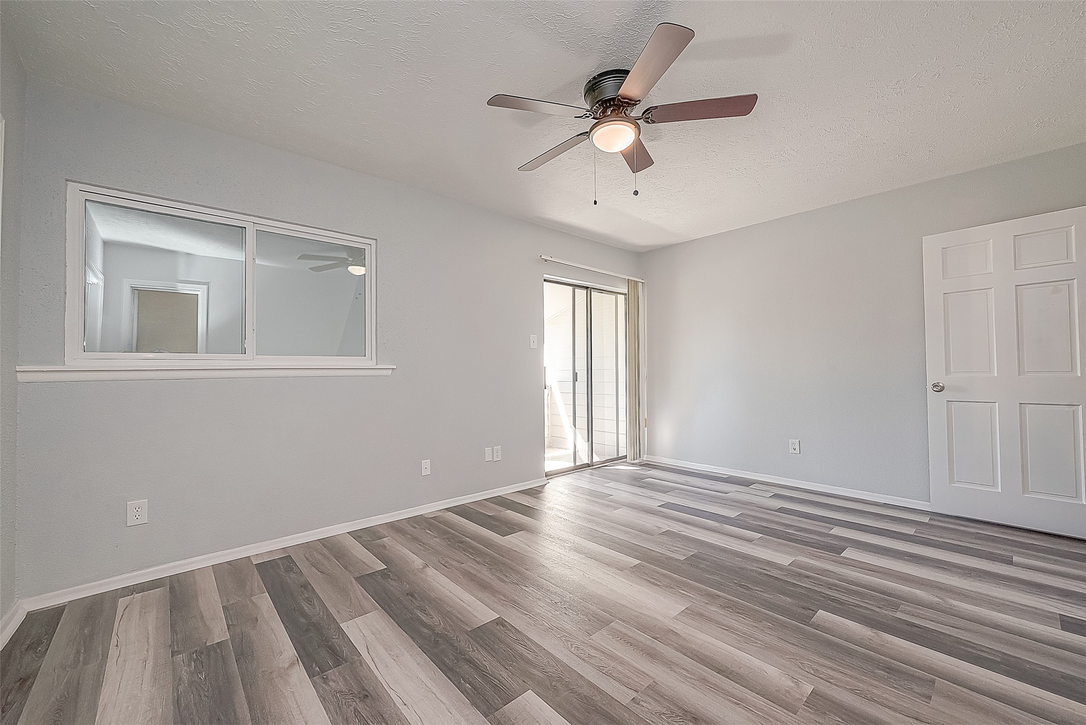 12829 Briarwest Circle Property Photo 8