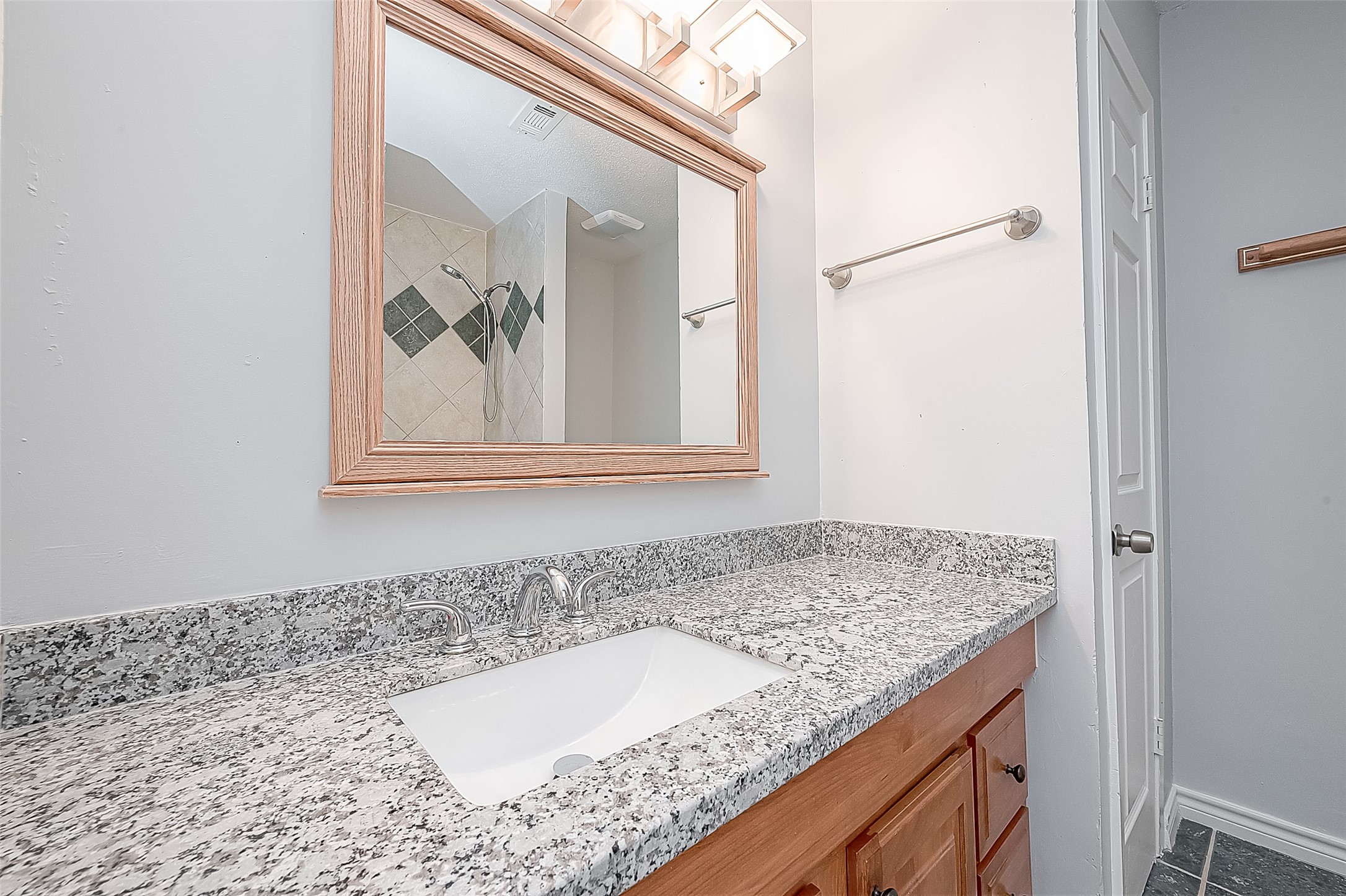12829 Briarwest Circle Property Photo 9