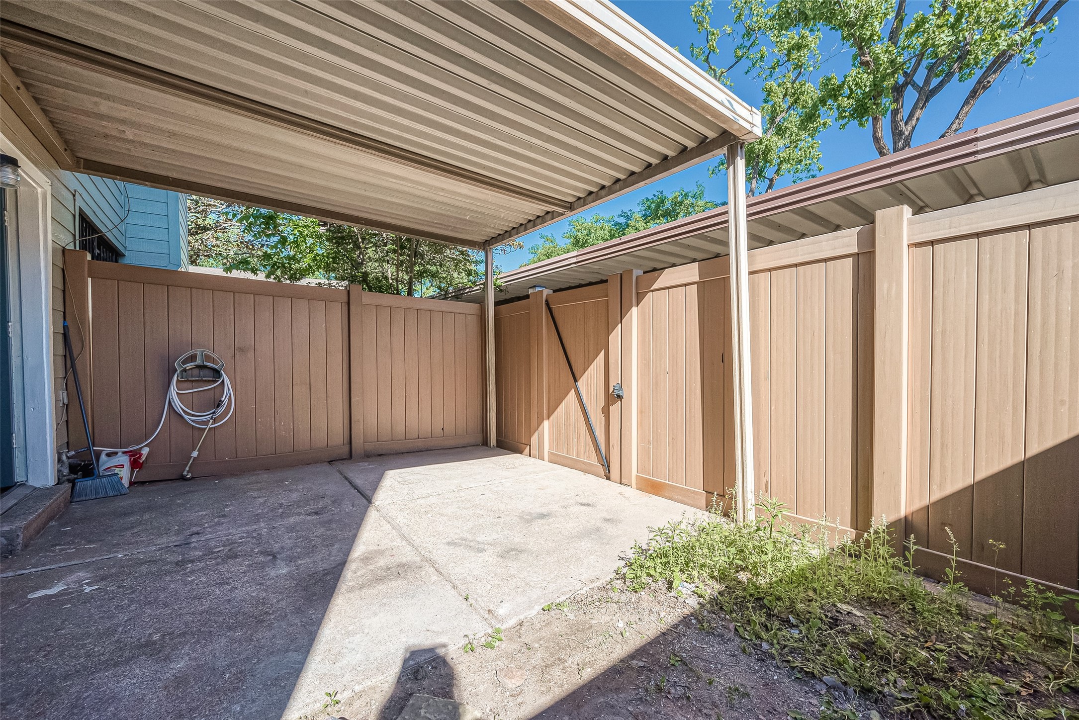 12829 Briarwest Circle Property Photo 43