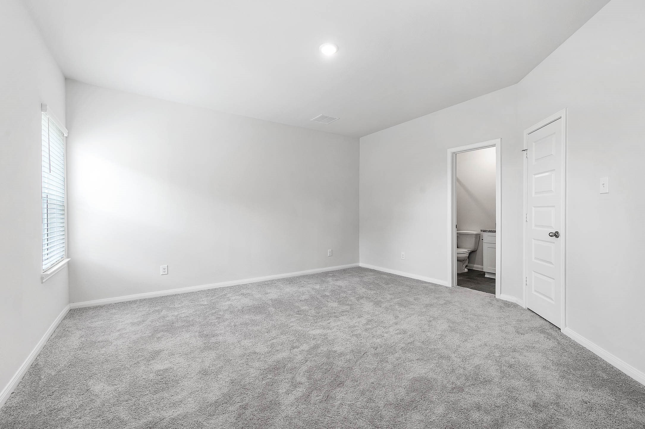 14954 Eagle Feather Drive Property Photo 7