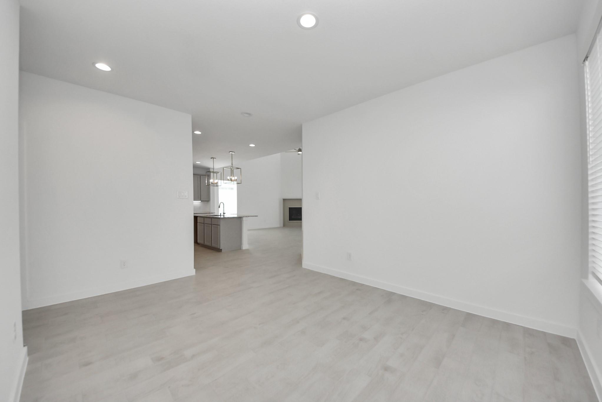 11115 Rose River Drive Property Photo 12