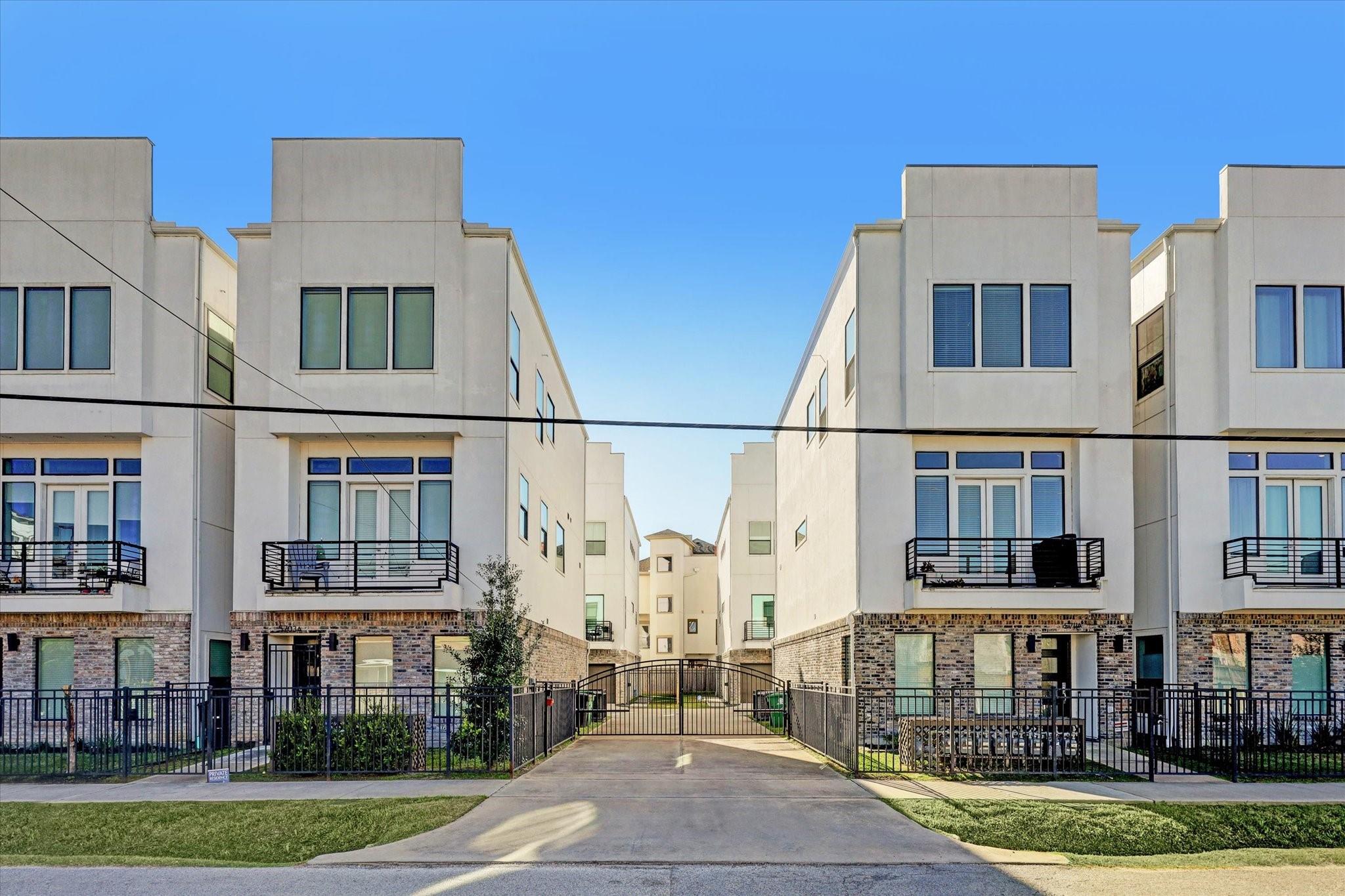 5707 Larkin Street # B, Houston Tx 77007 Property Photo 30
