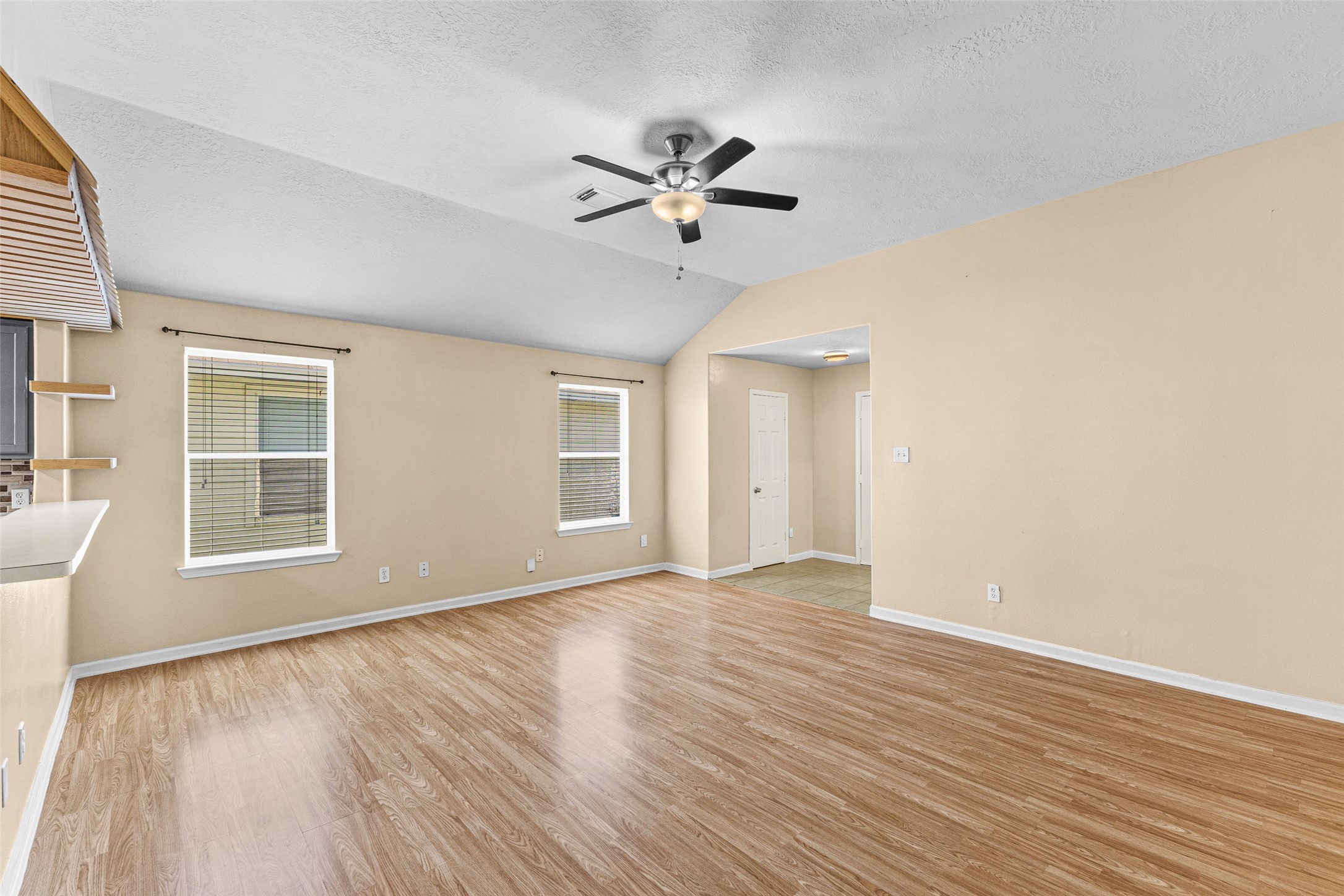 8538 Doskocil Drive Property Photo 9