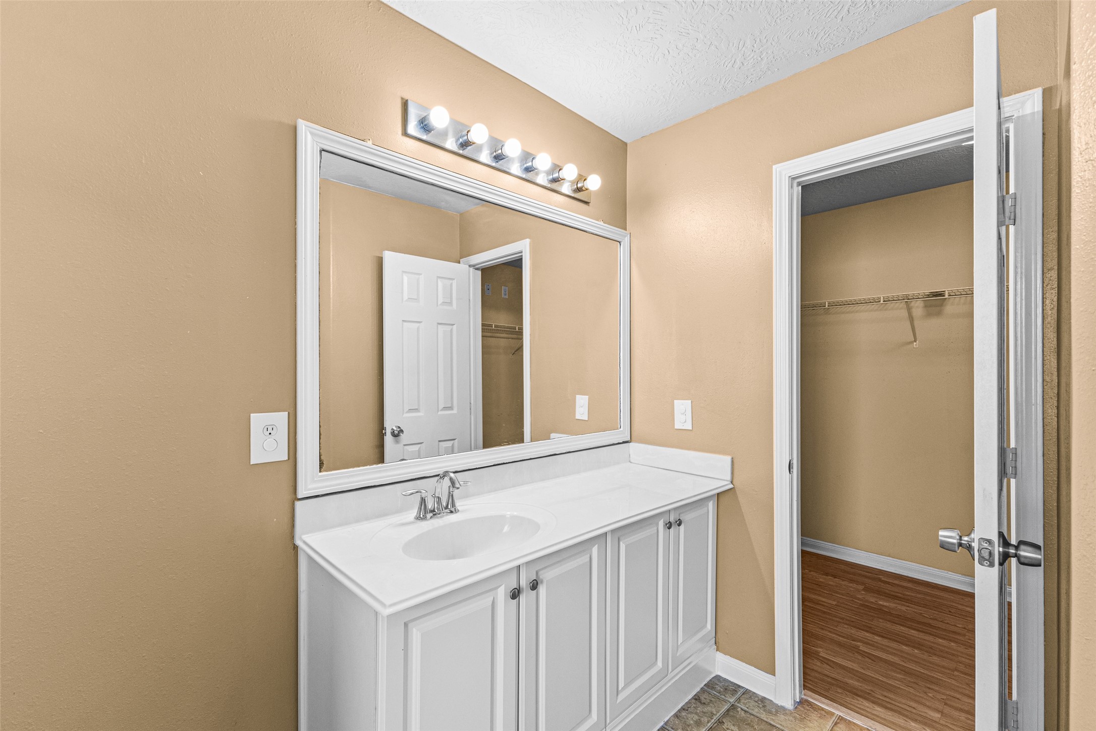 8538 Doskocil Drive Property Photo 22