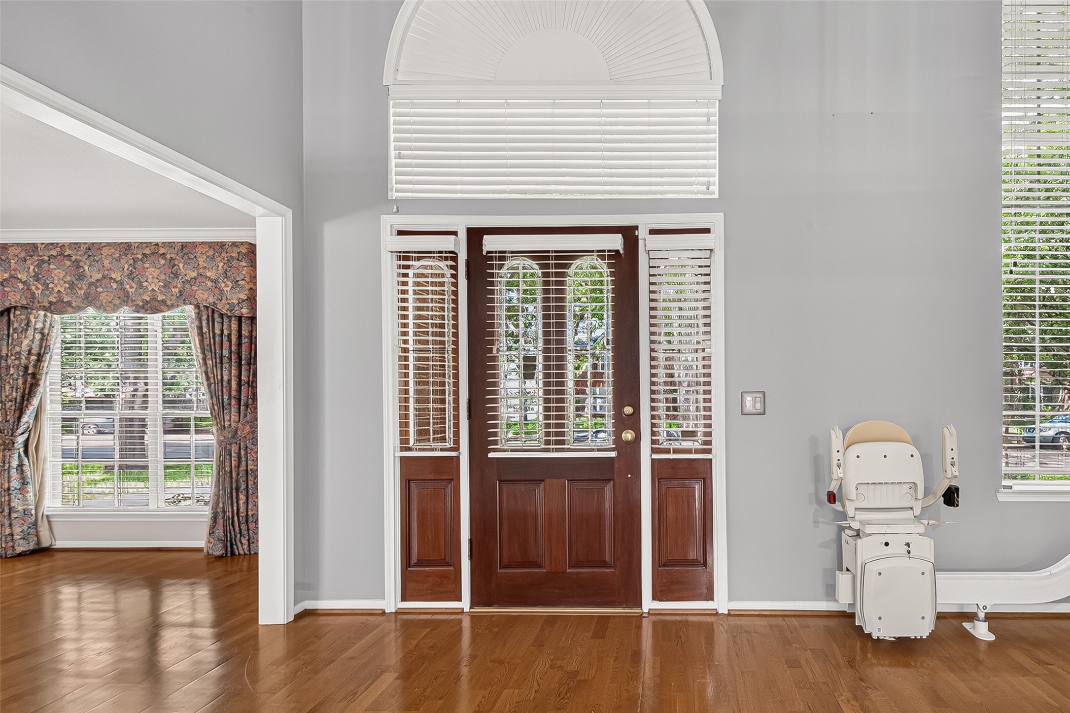 4406 Fishermans Cove Property Photo 4