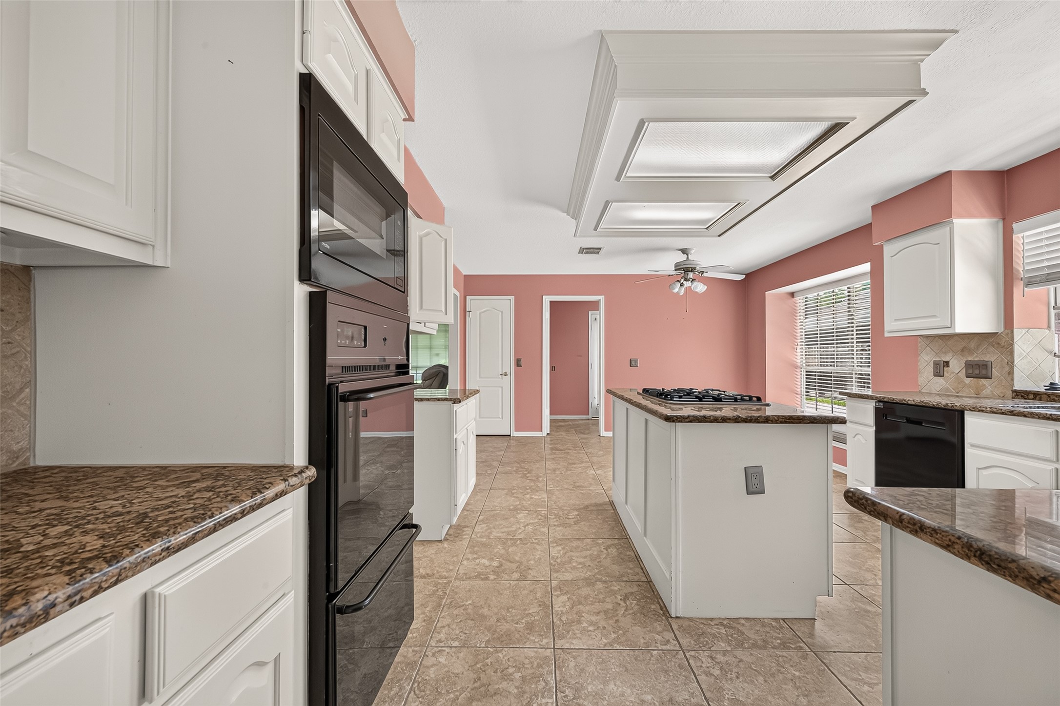 4406 Fishermans Cove Property Photo 12