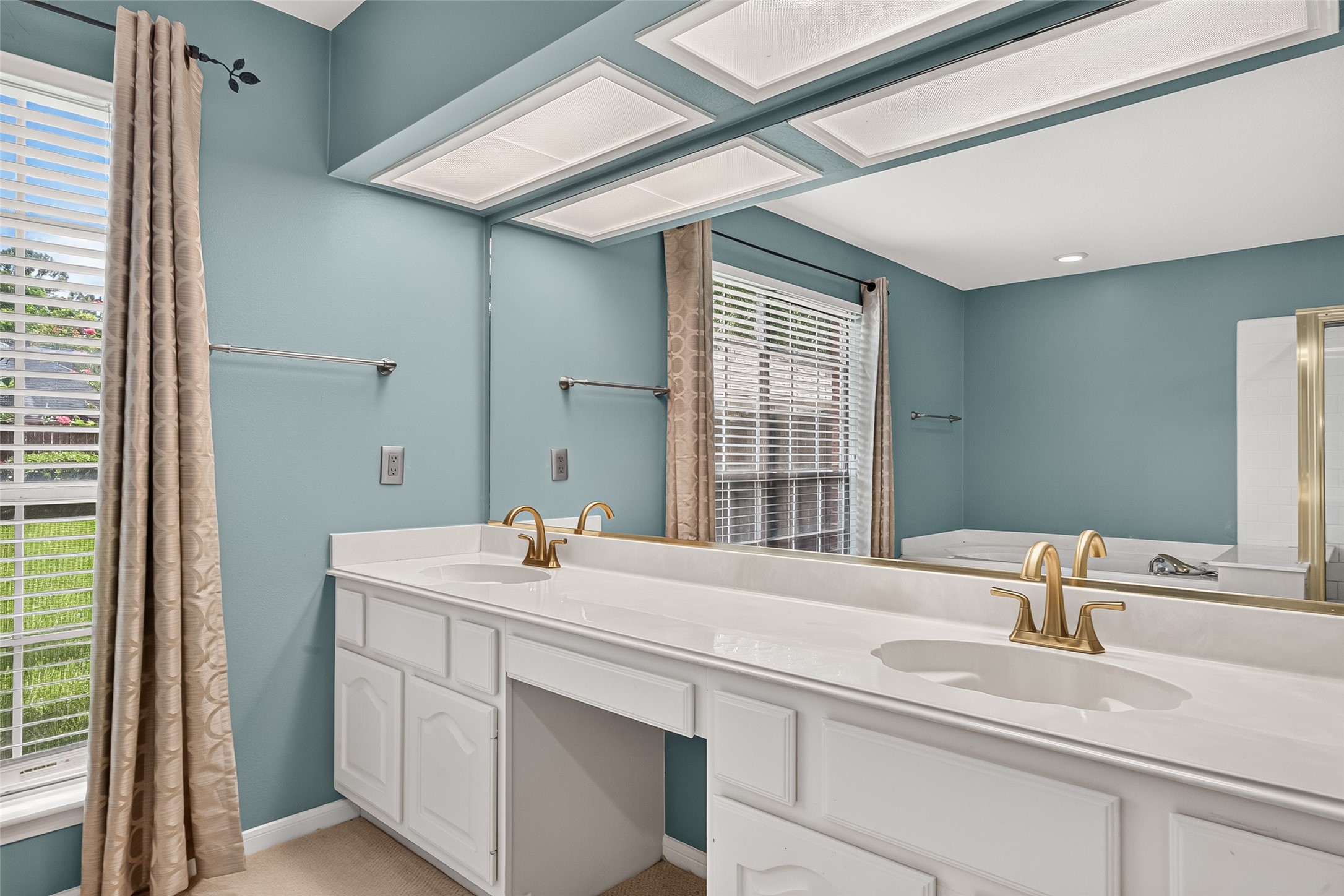 4406 Fishermans Cove Property Photo 24