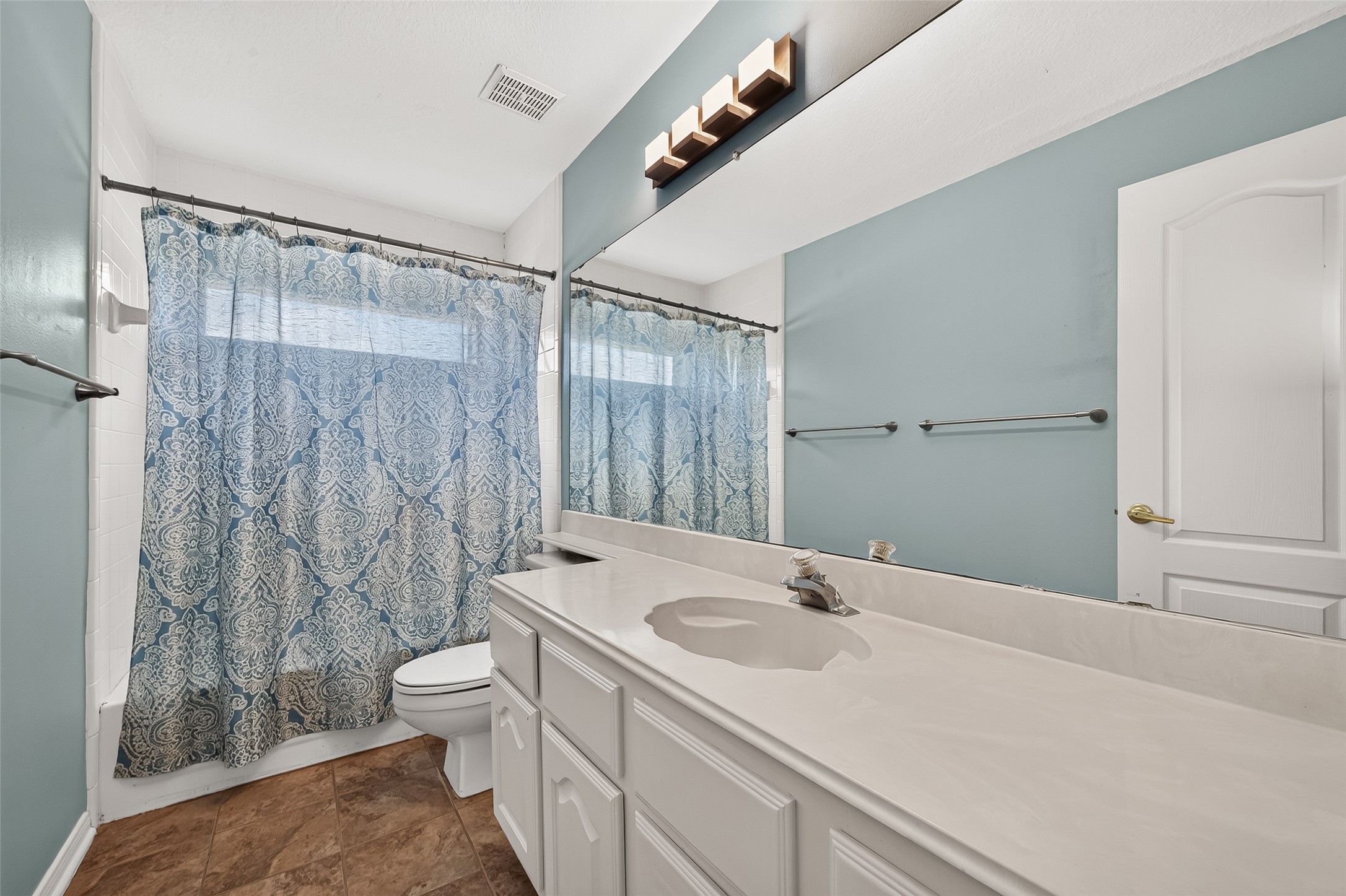4406 Fishermans Cove Property Photo 32