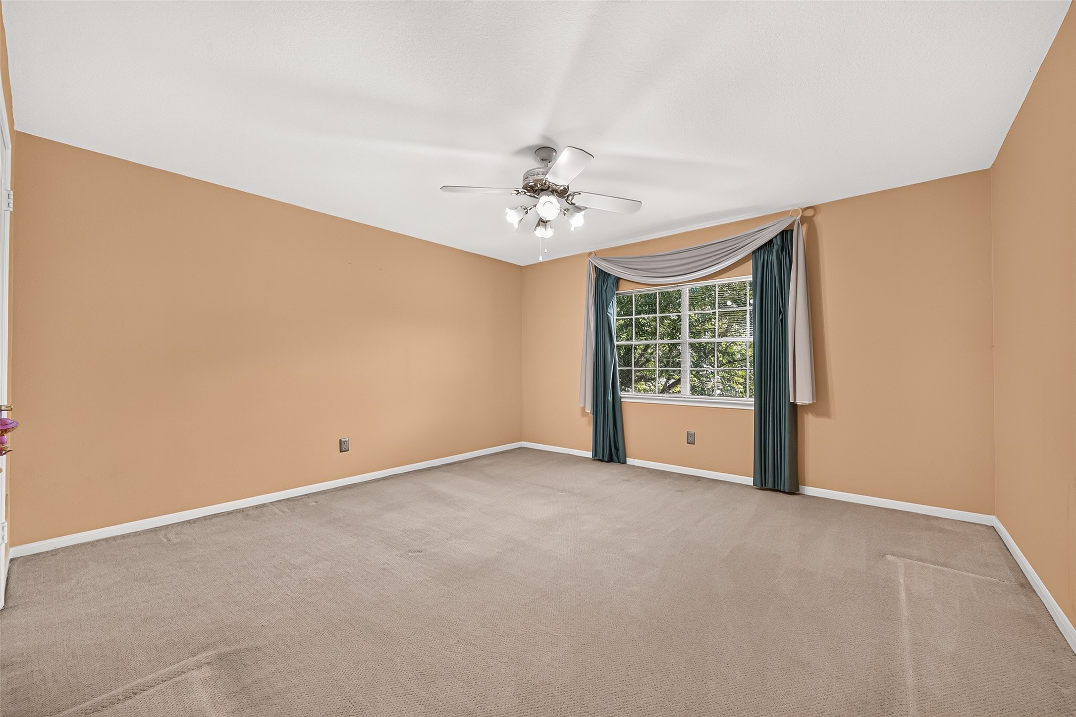 4406 Fishermans Cove Property Photo 36