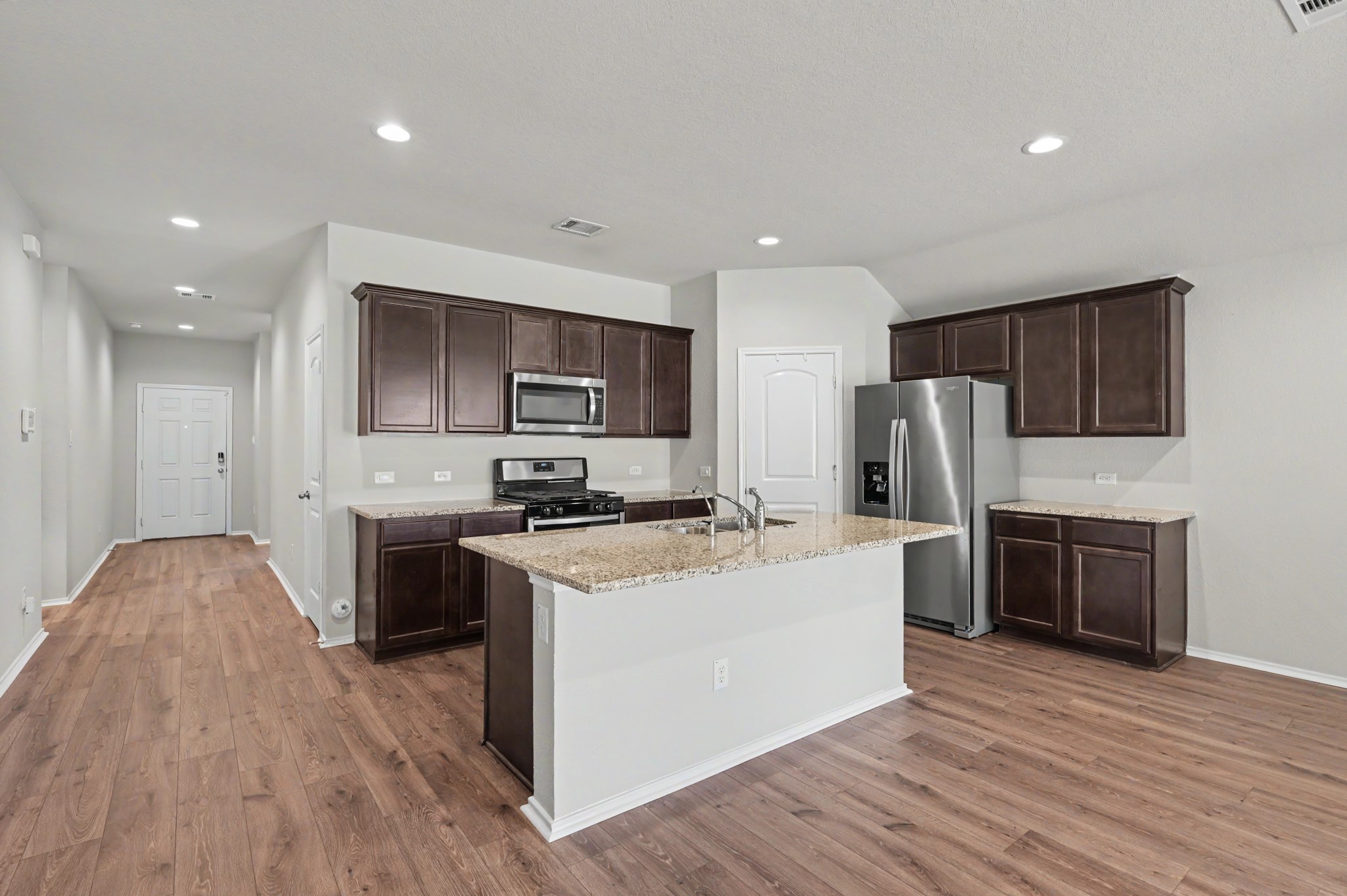 18287 Woodpecker Trail Property Photo 5