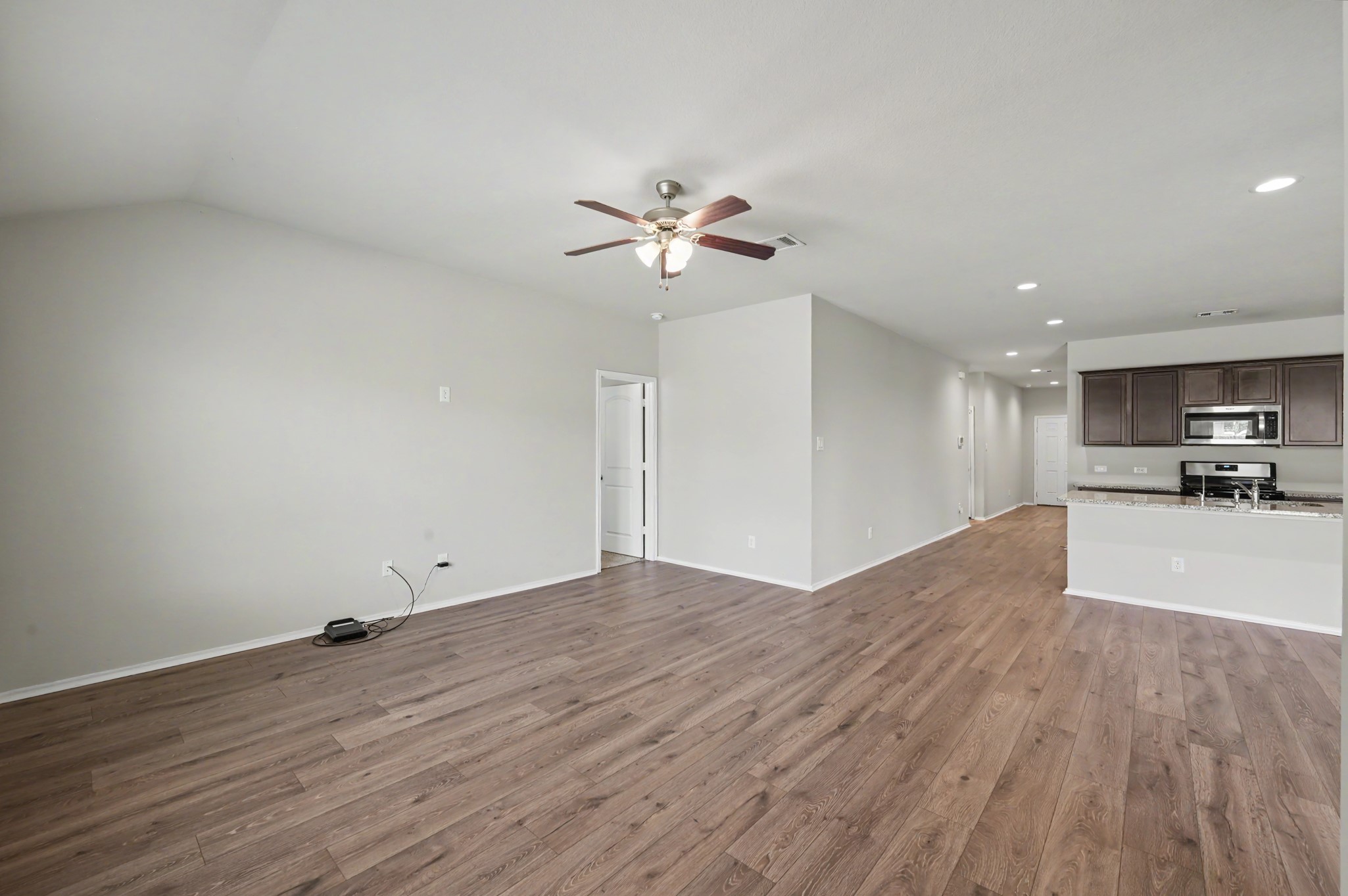 18287 Woodpecker Trail Property Photo 9