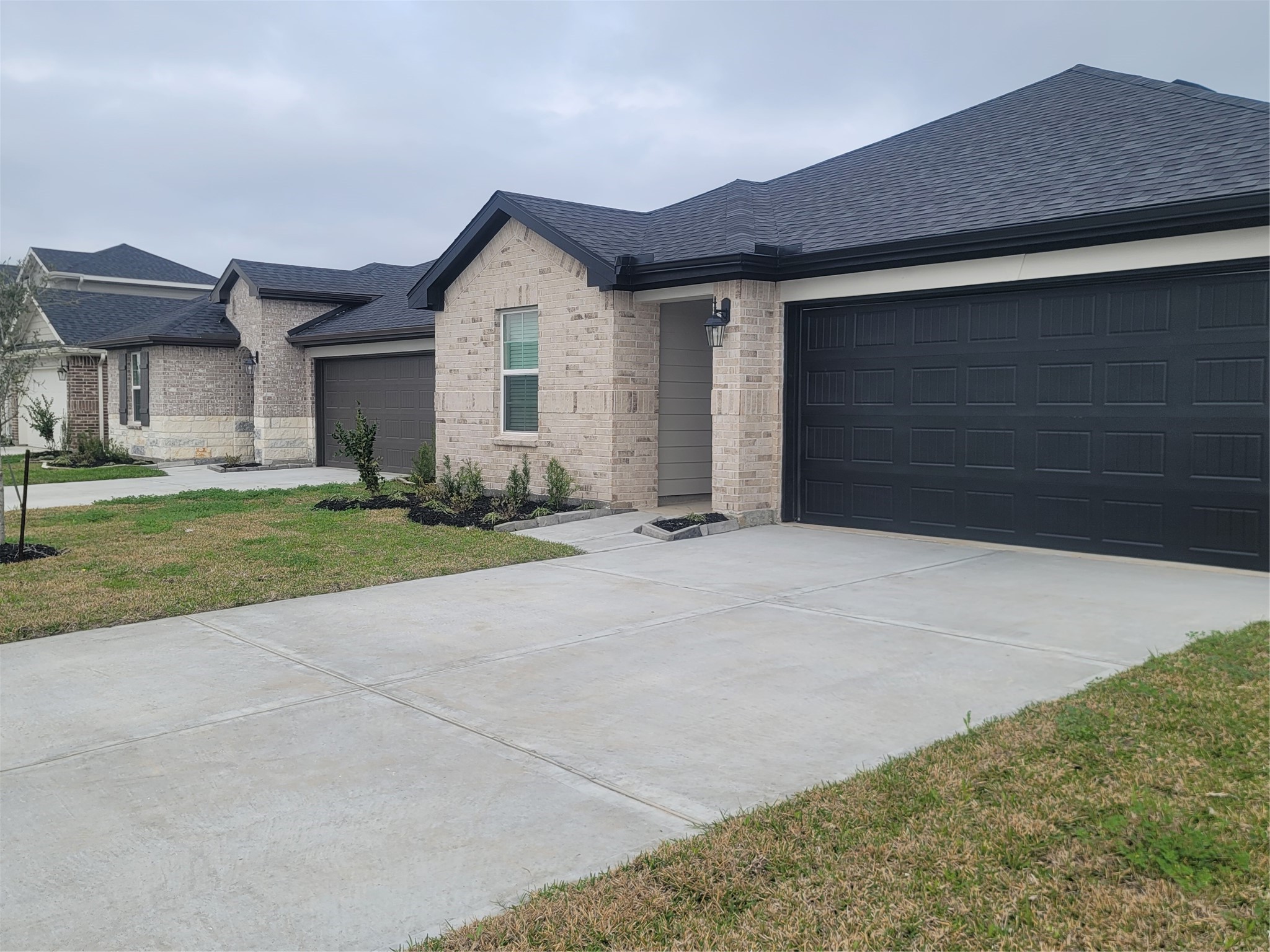 3135 Tuscany Property Photo 1