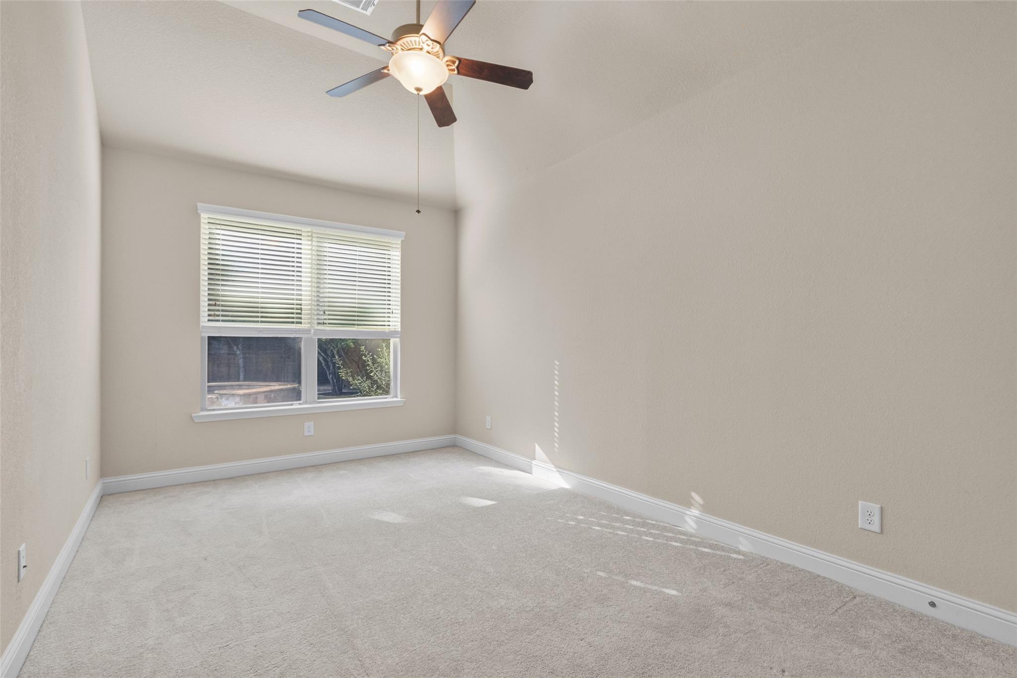 35 N Swanwick Place, Tomball Tx 77375 Property Photo 27