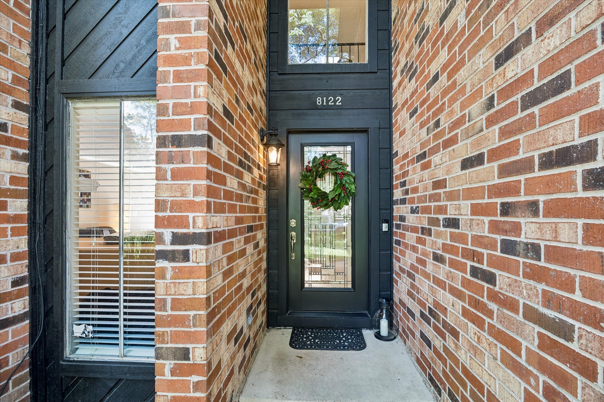 8122 Waynemer Way Property Photo 2