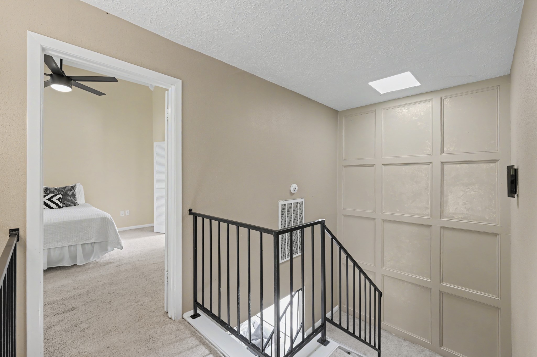 8122 Waynemer Way Property Photo 17