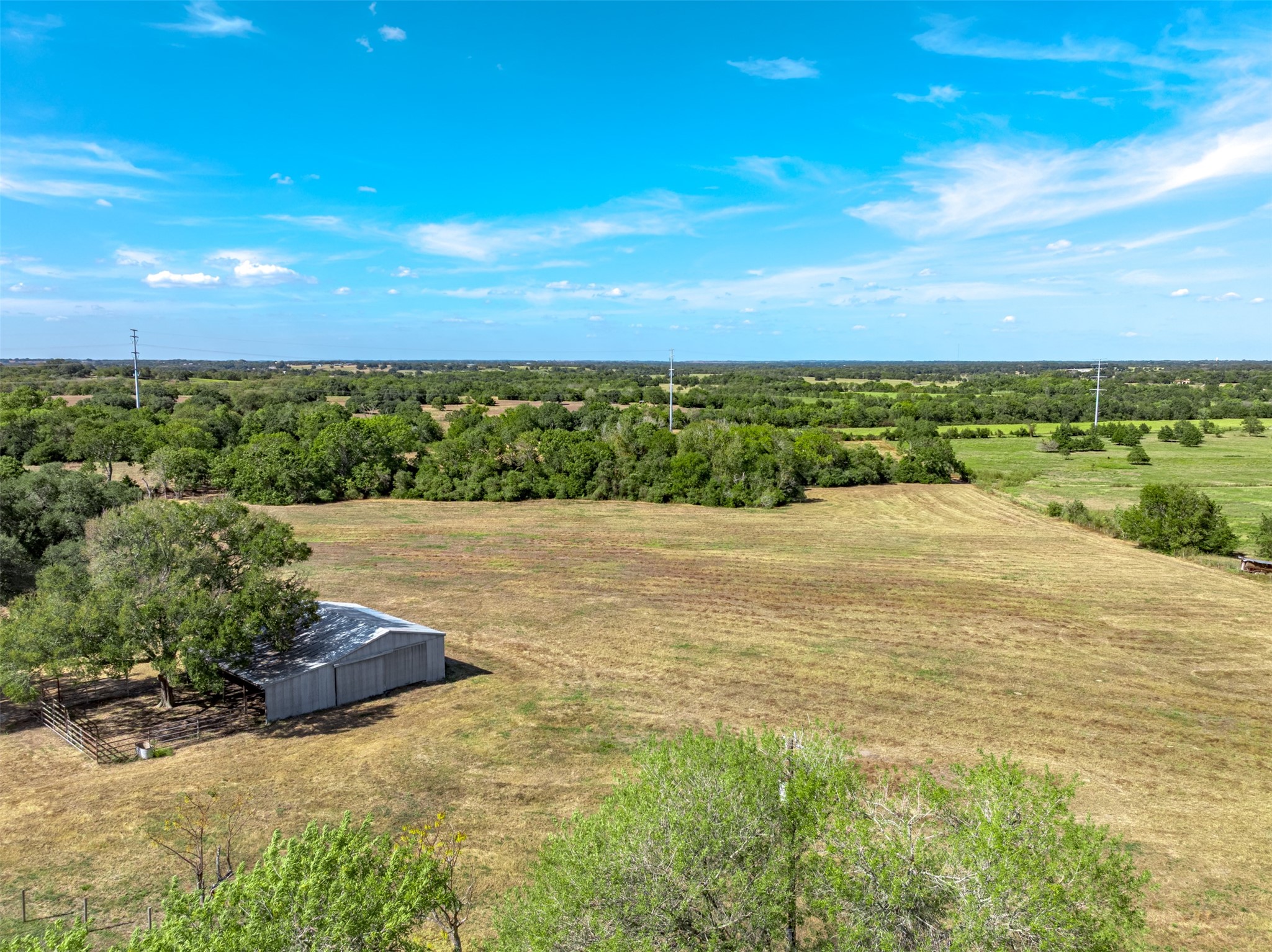 6700 Fm 332 Property Photo 4