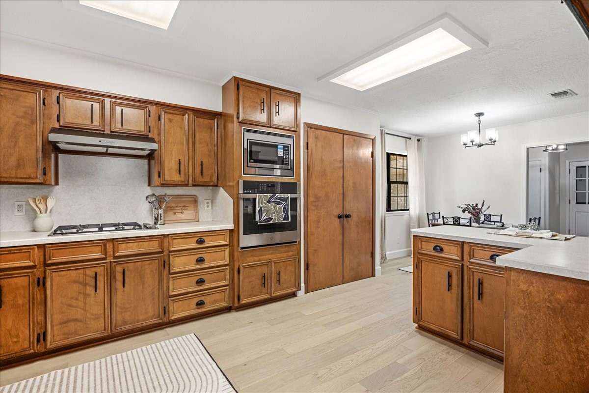 6700 Fm 332 Property Photo 16