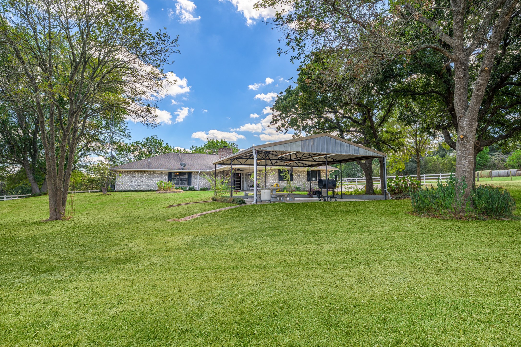 6700 Fm 332 Property Photo 30