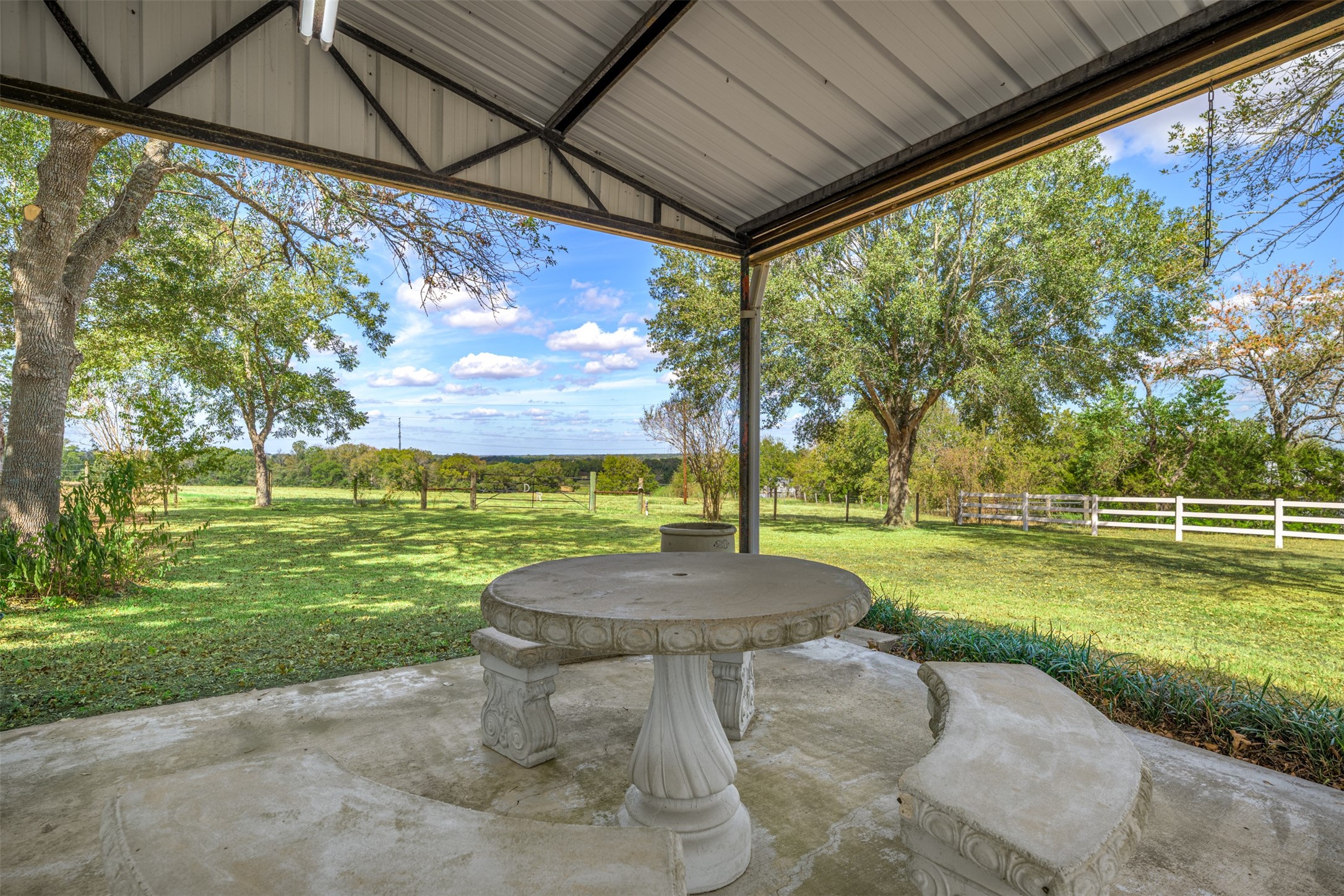 6700 Fm 332 Property Photo 31