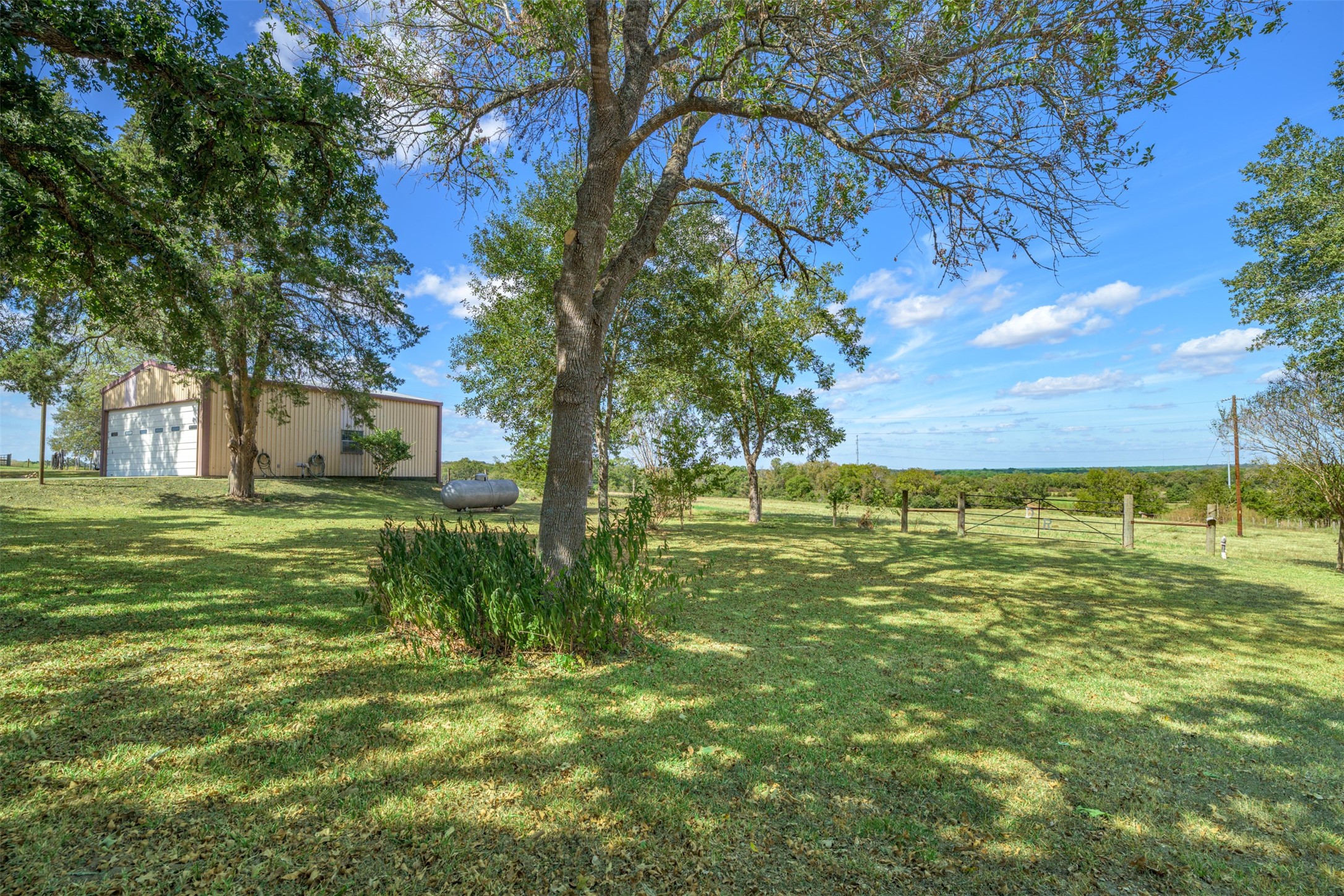 6700 Fm 332 Property Photo 32