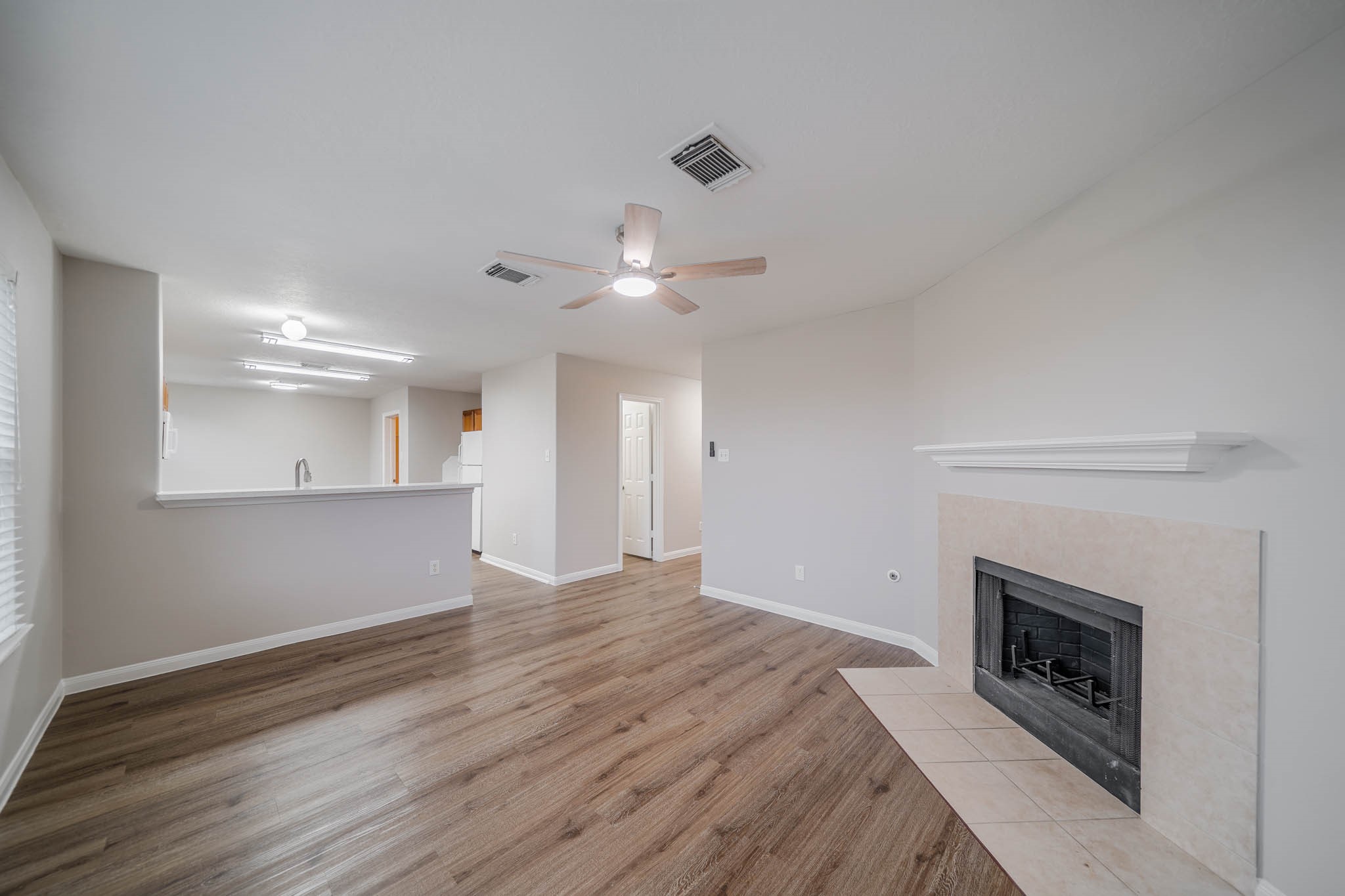 121 Rodeo Drive Property Photo 3