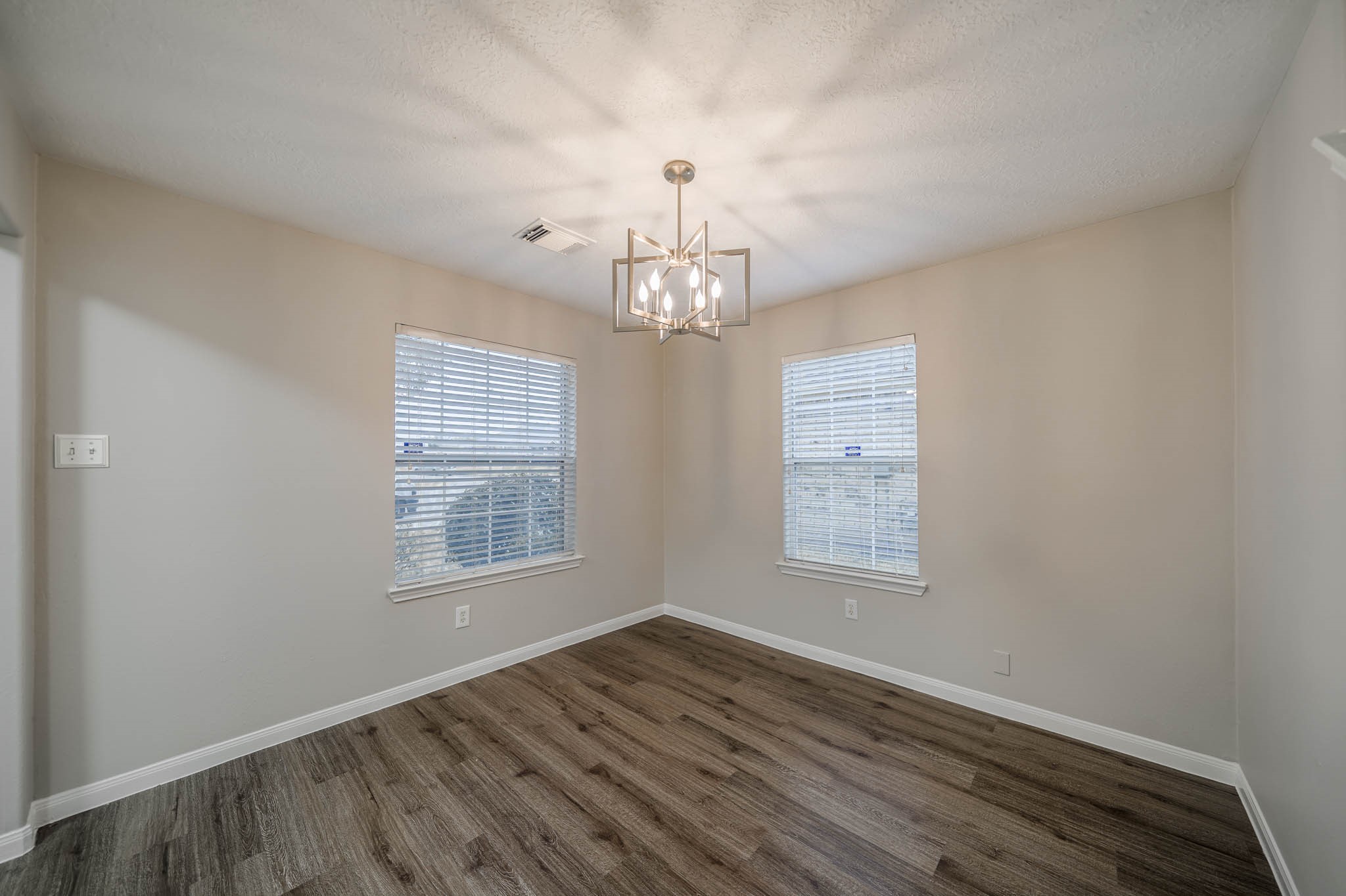 121 Rodeo Drive Property Photo 6