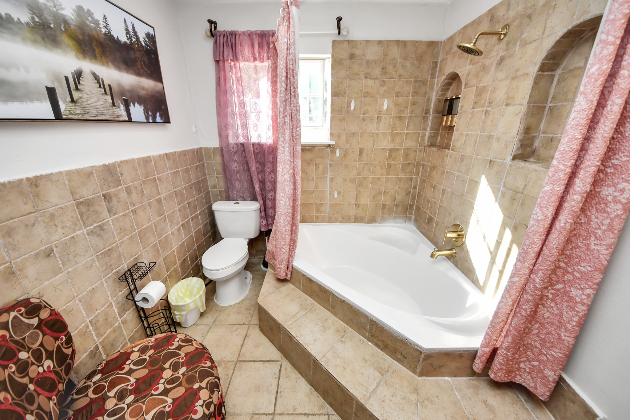 15715 Creekhaven Drive Property Photo 3