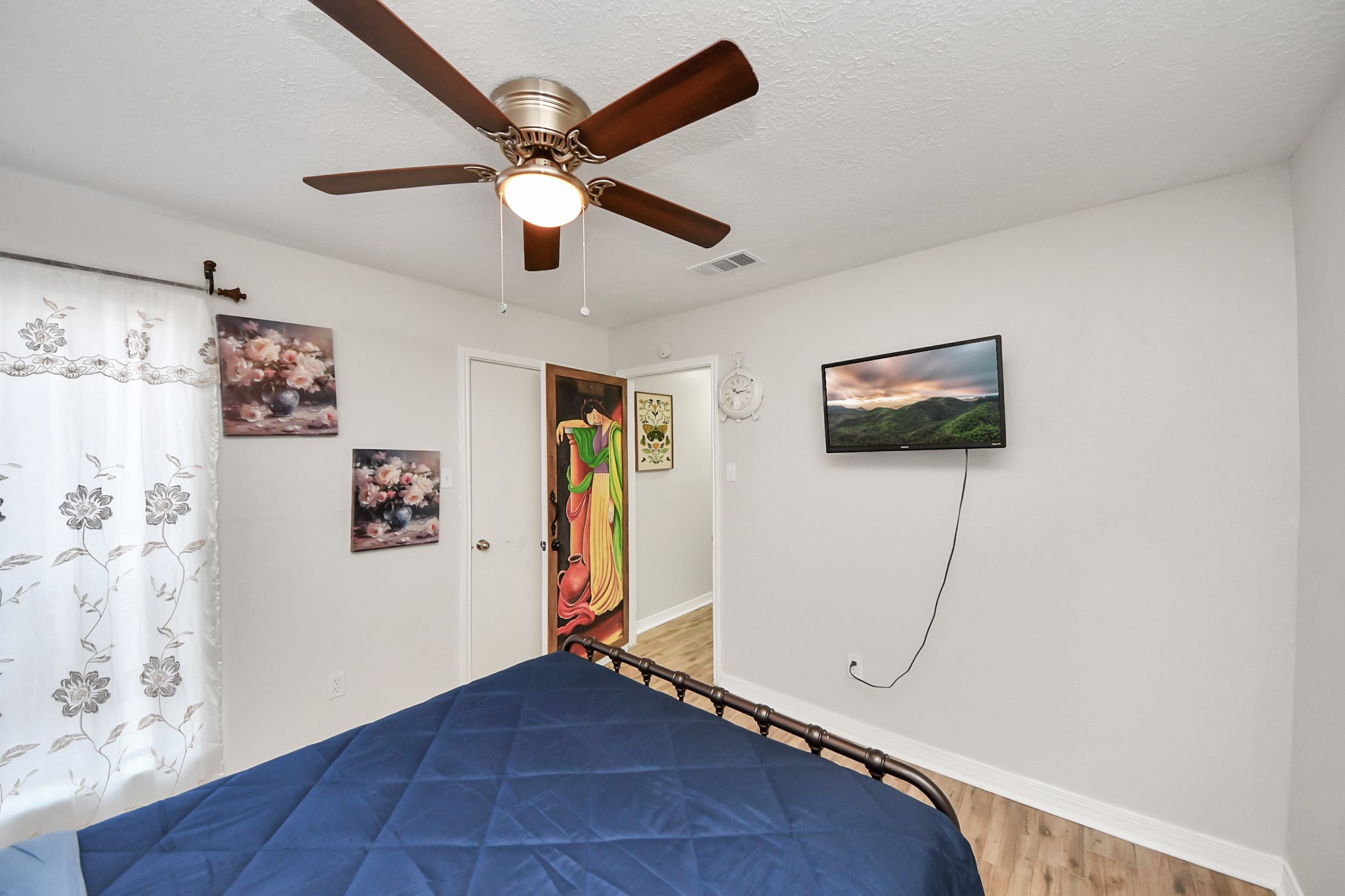 15715 Creekhaven Drive Property Photo 10