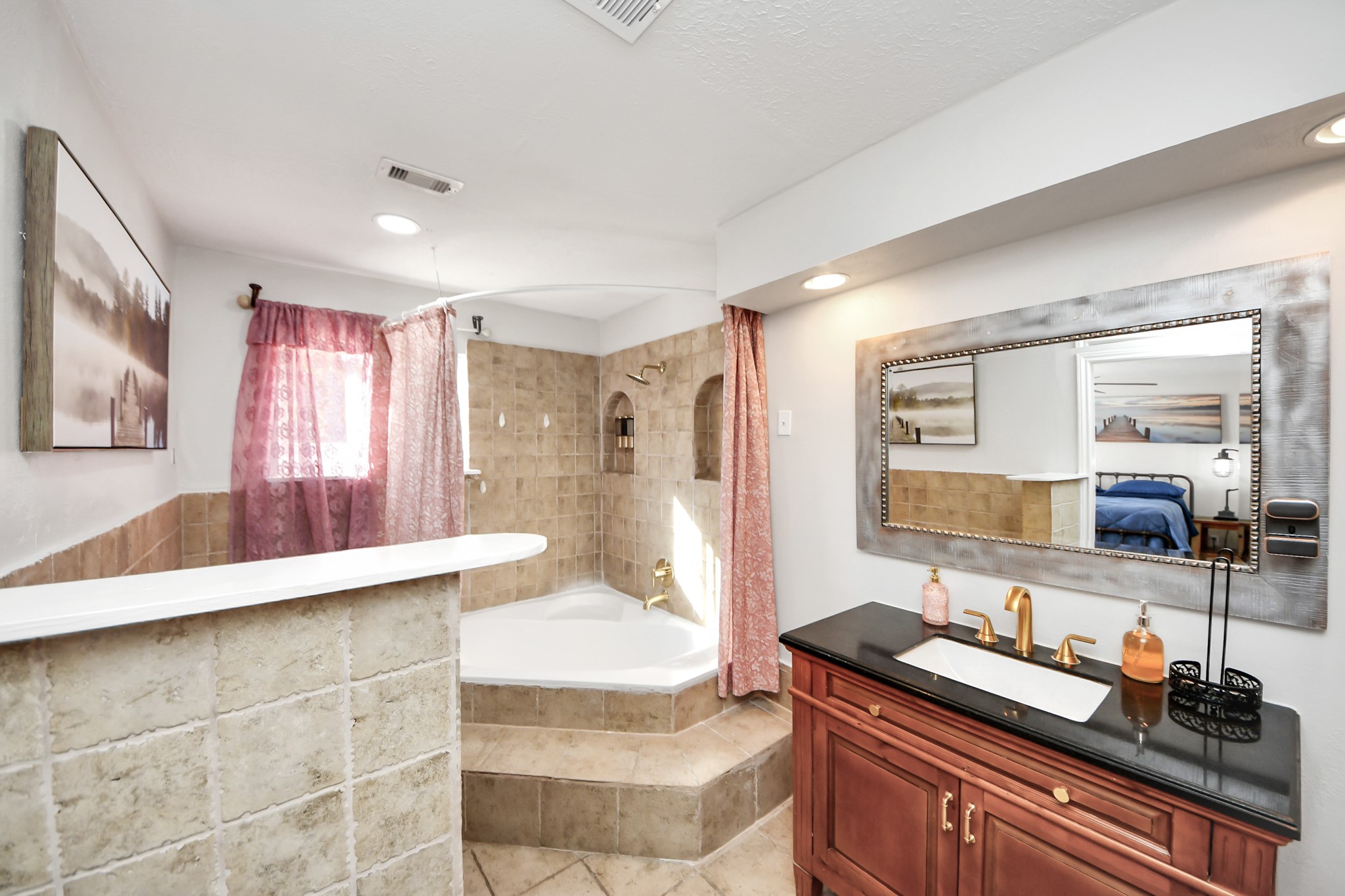 15715 Creekhaven Drive Property Photo 19