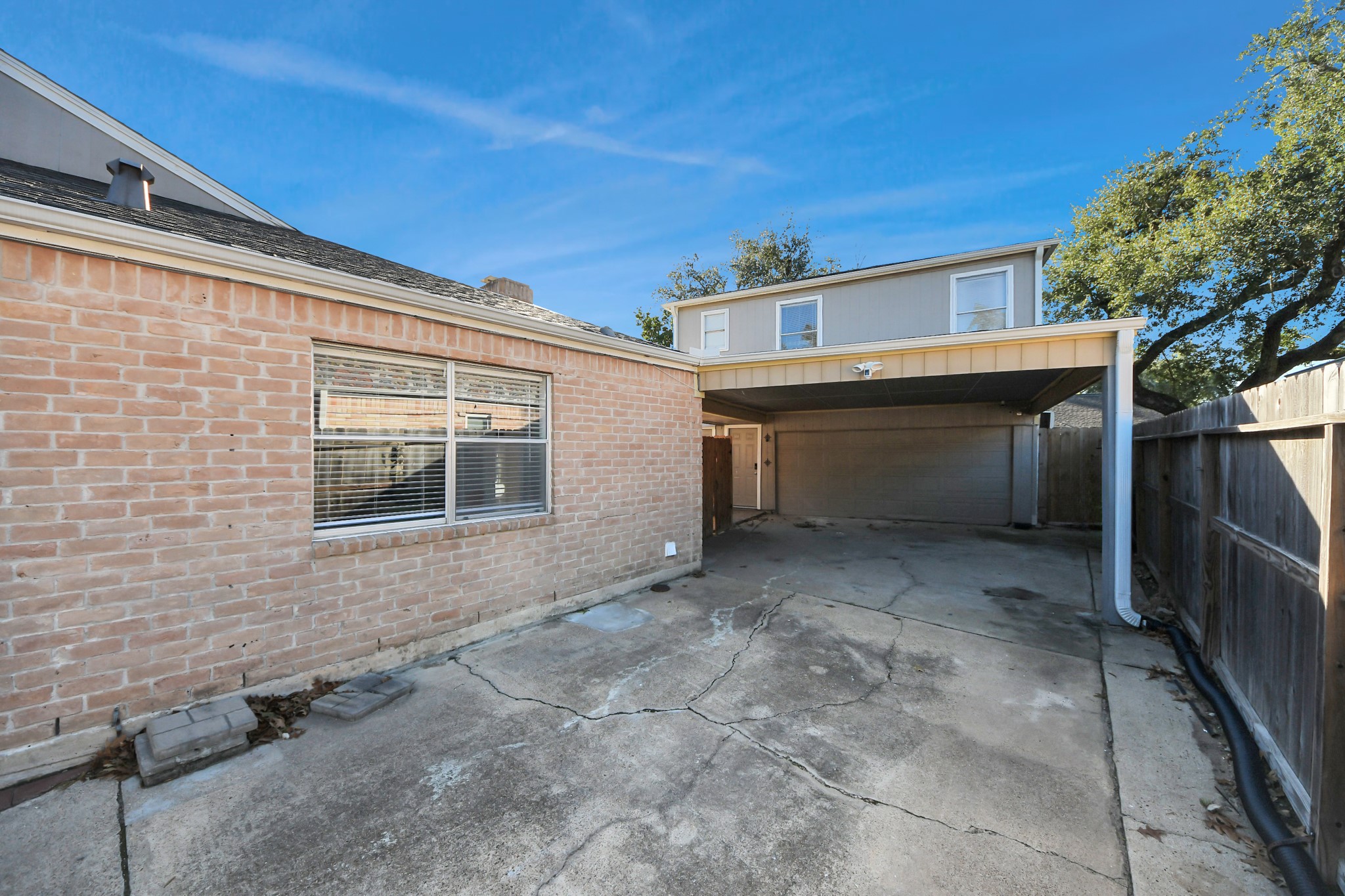 15715 Creekhaven Drive Property Photo 38