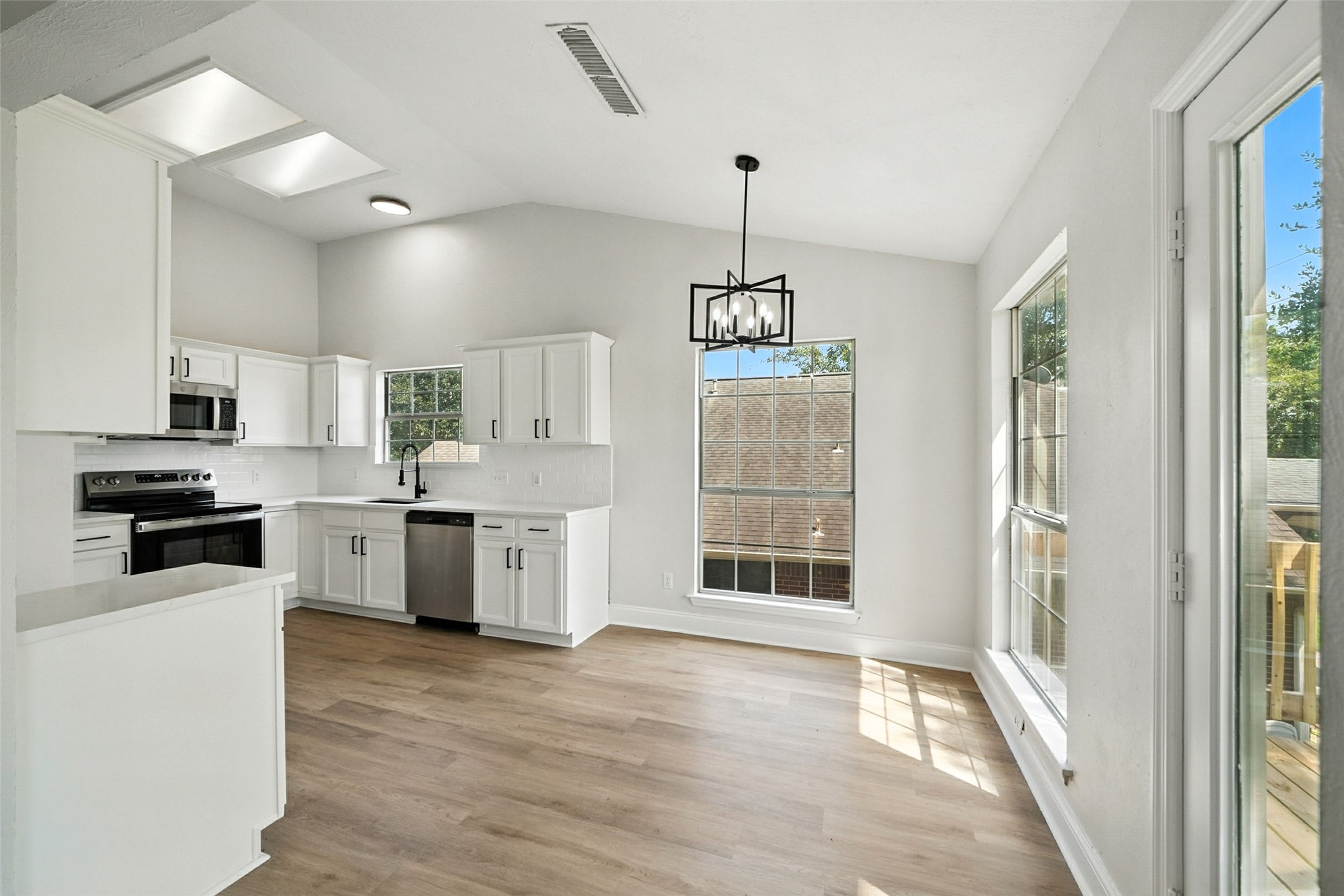 14827 Carolina Falls Lane Property Photo 2