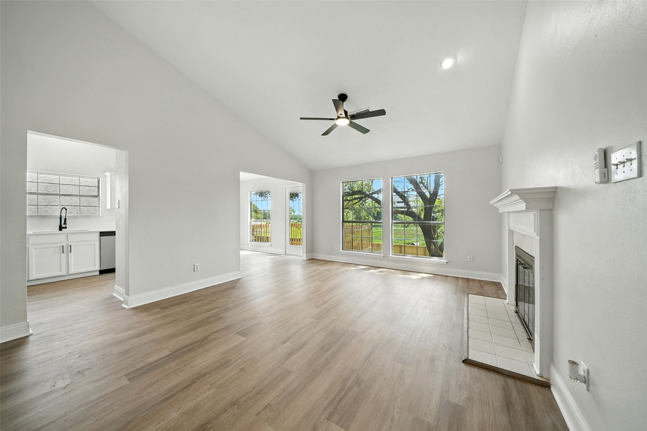 14827 Carolina Falls Lane Property Photo 5