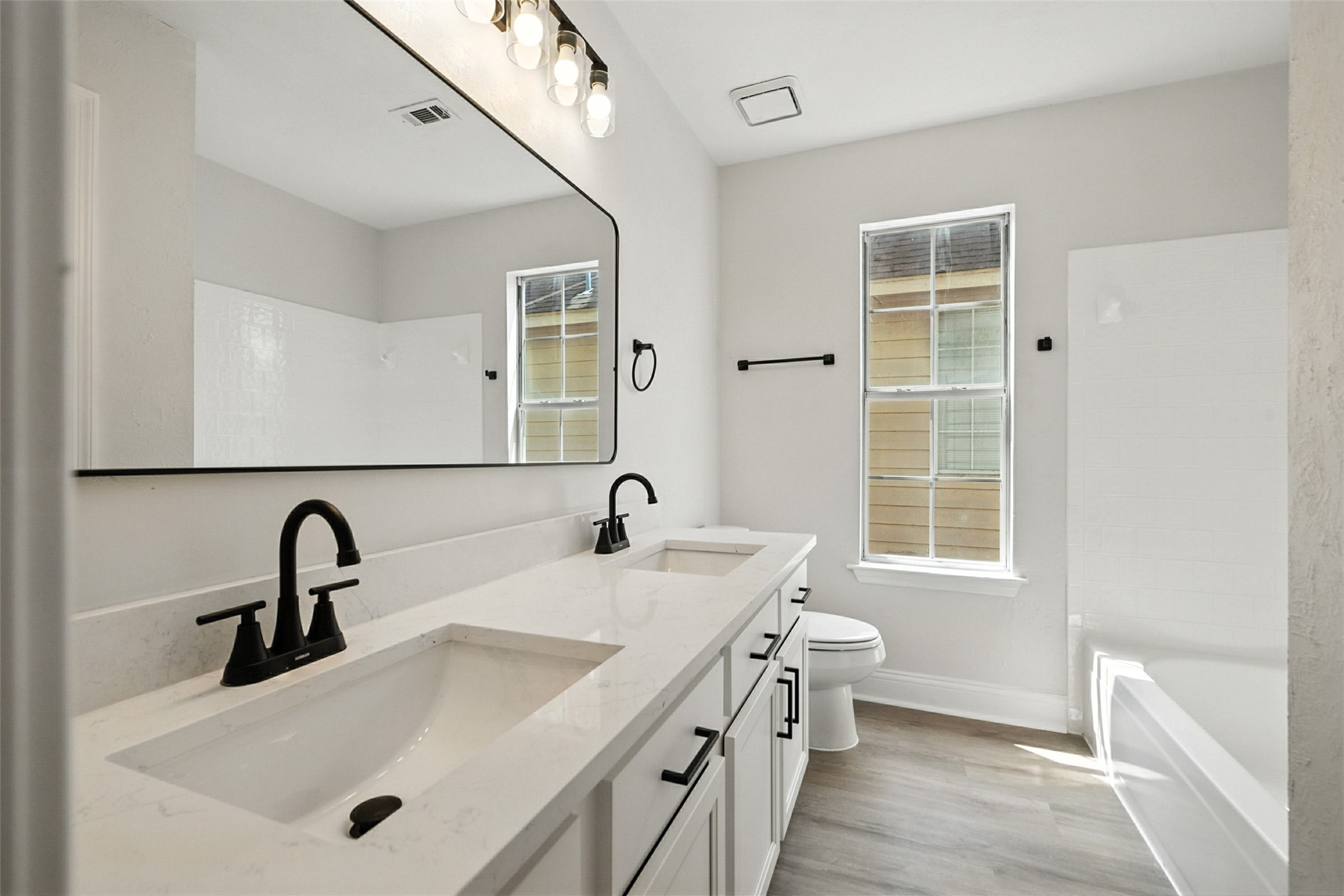 14827 Carolina Falls Lane Property Photo 17