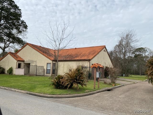 16015 Golf Club Drive Property Photo