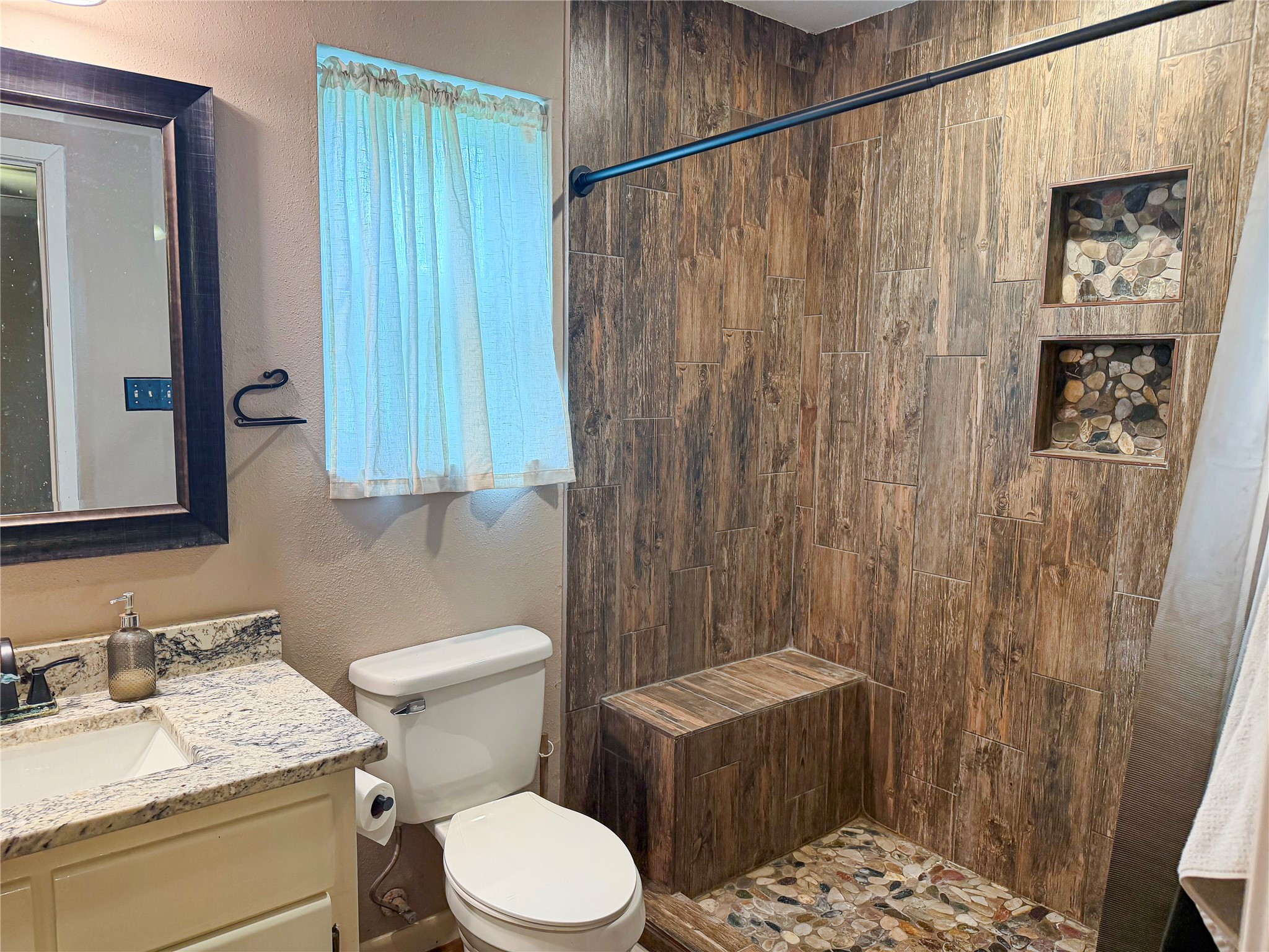 2682 County Road 769a Property Photo 6