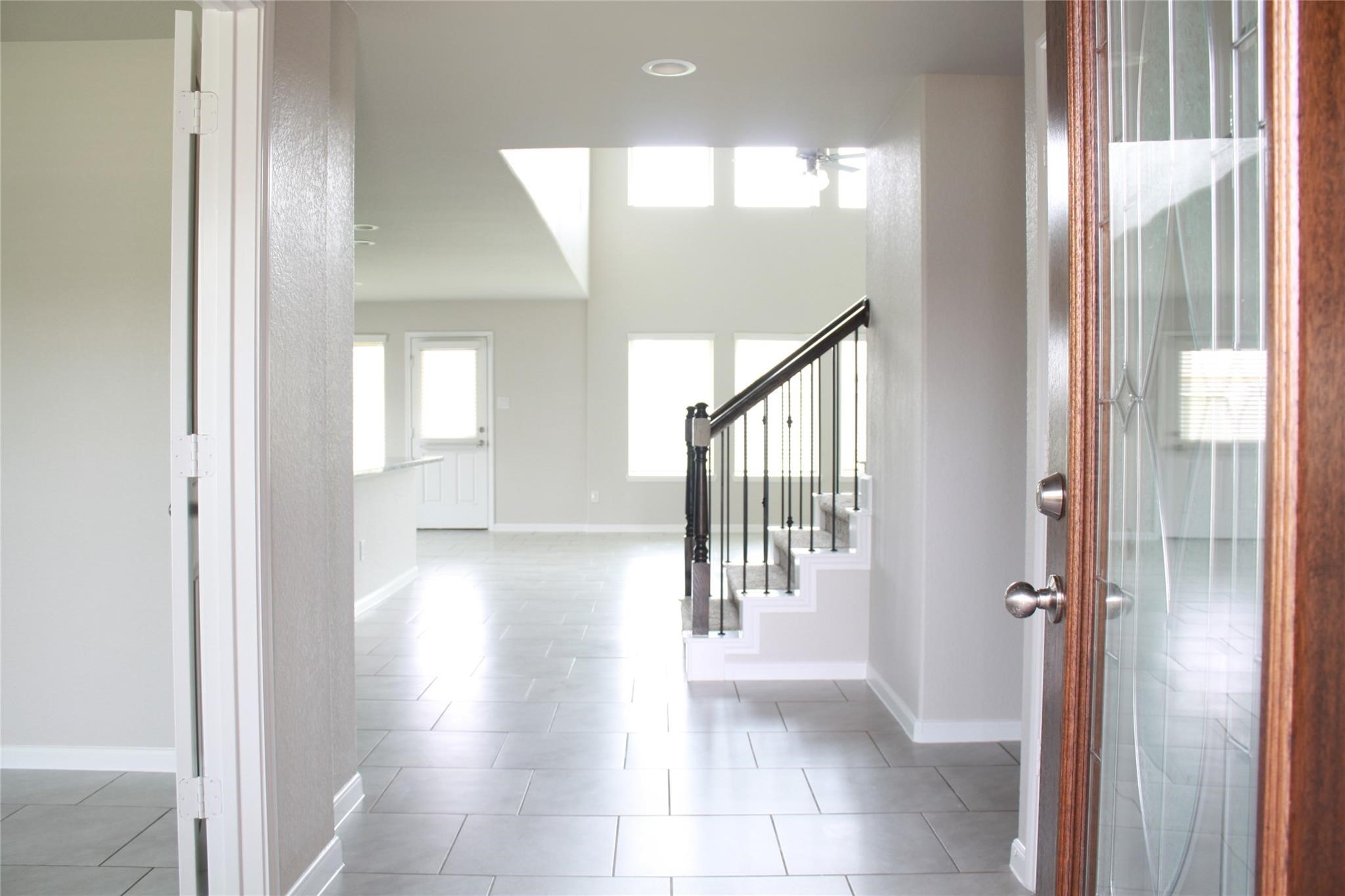 18319 Pin Oak Lake Drive Property Photo 3