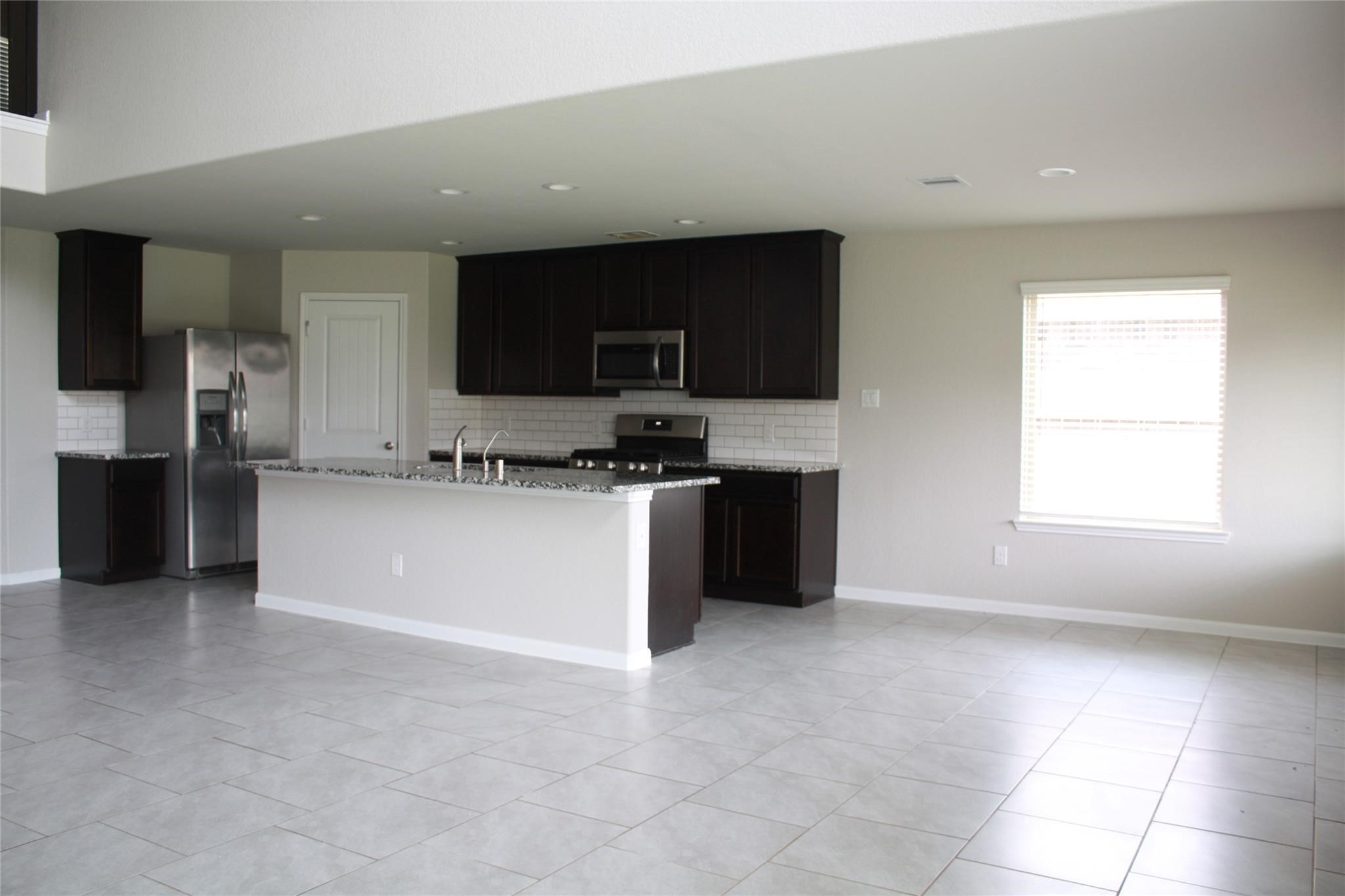 18319 Pin Oak Lake Drive Property Photo 11