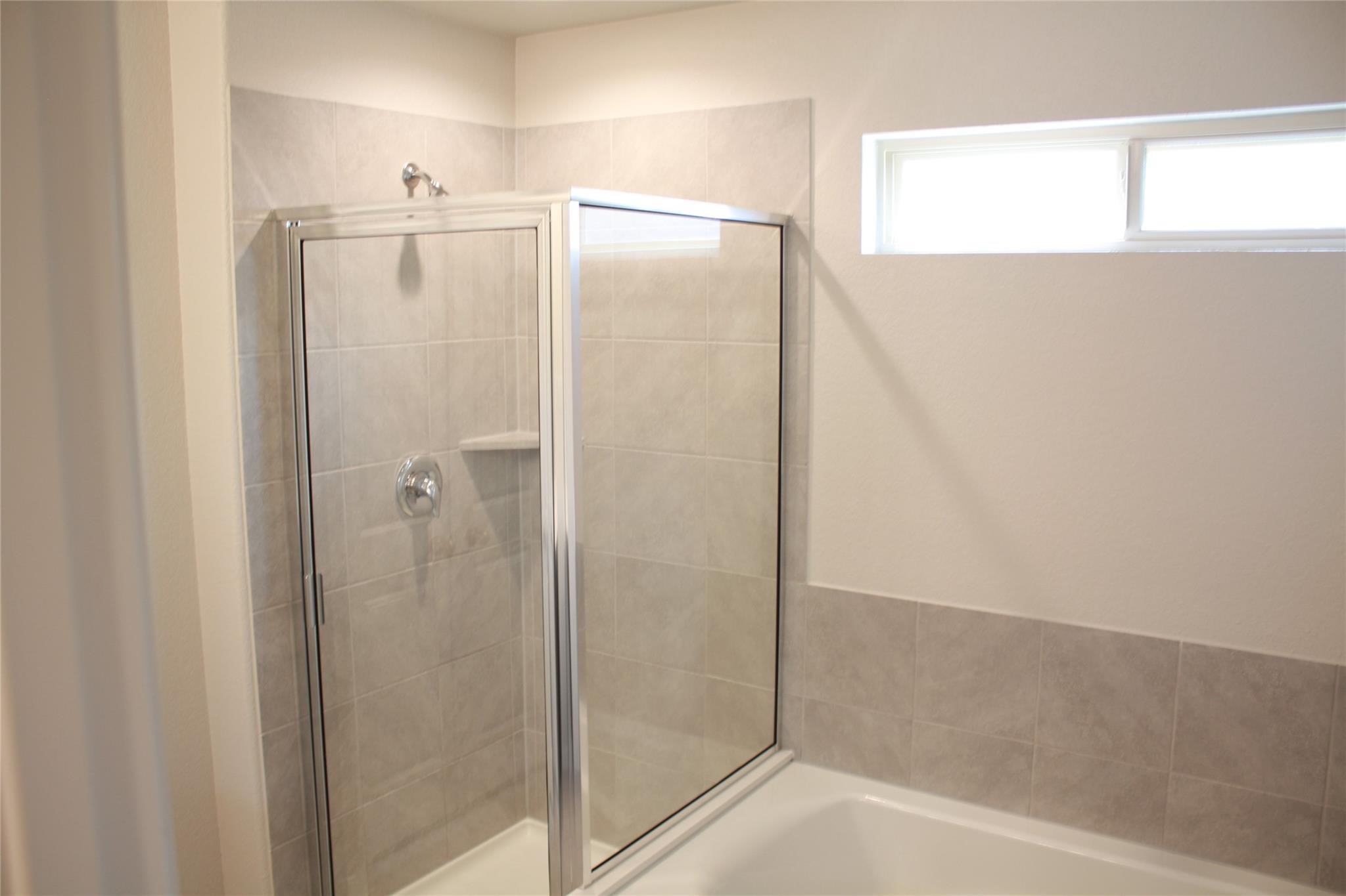 18319 Pin Oak Lake Drive Property Photo 19