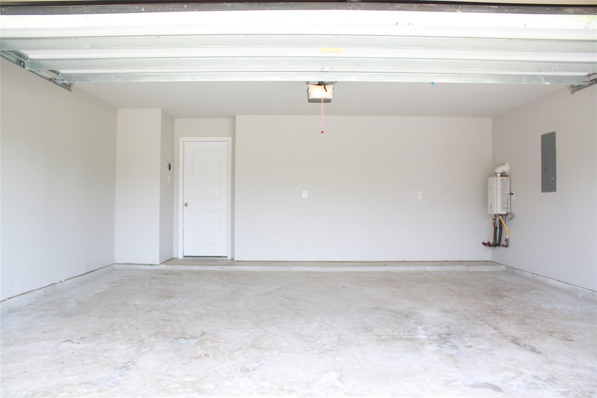 18319 Pin Oak Lake Drive Property Photo 33