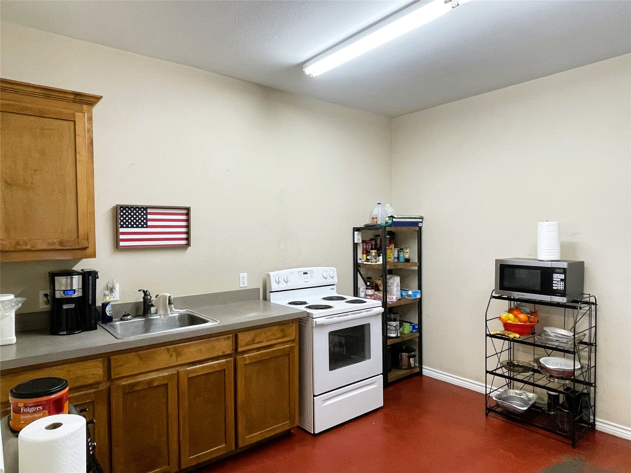 423 State Highway 75 S Property Photo 12
