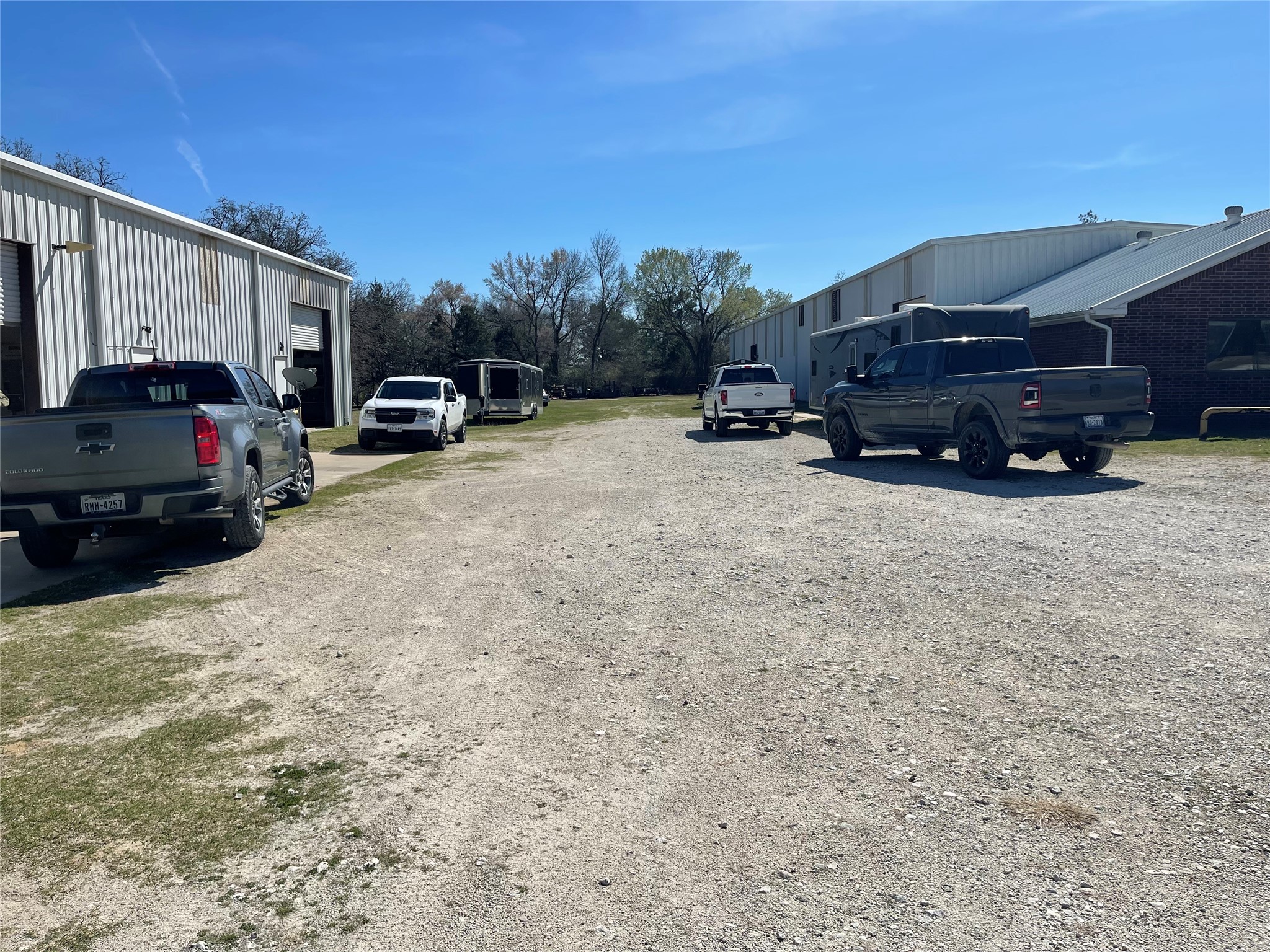 423 State Highway 75 S Property Photo 21