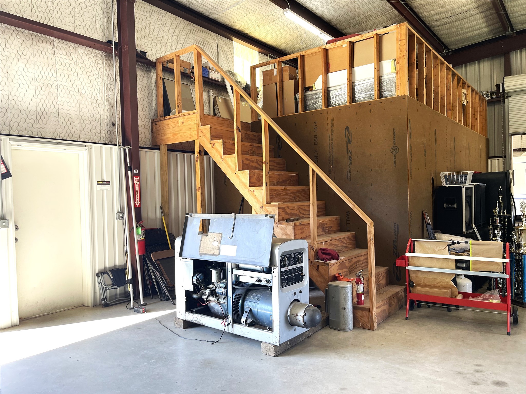 423 State Highway 75 S Property Photo 26