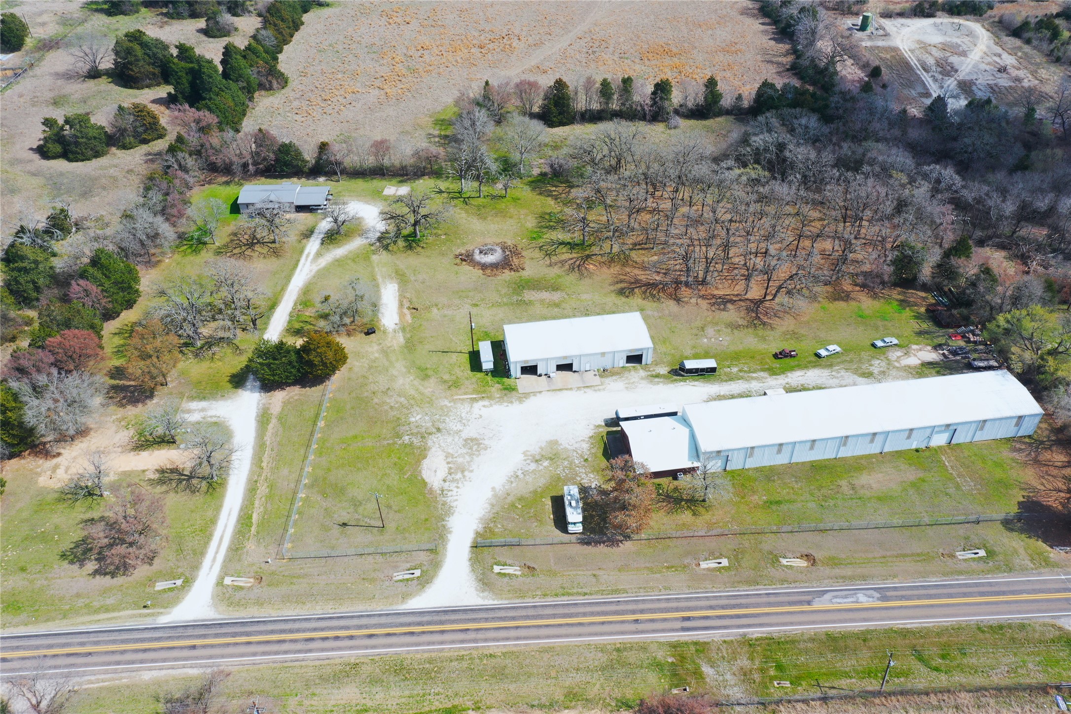 423 State Highway 75 S Property Photo 29