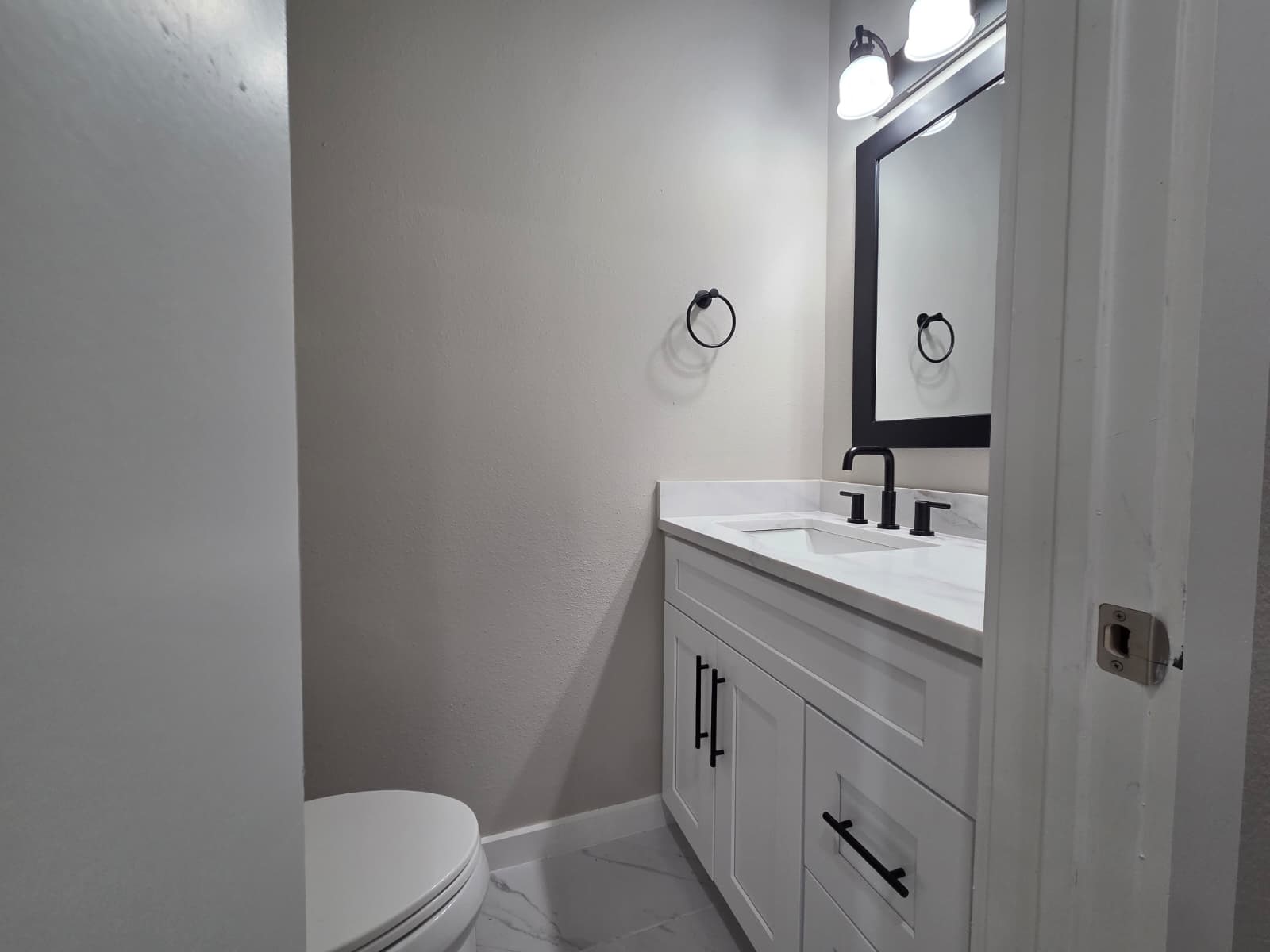 6000 Reims Road 3107 Property Photo 12