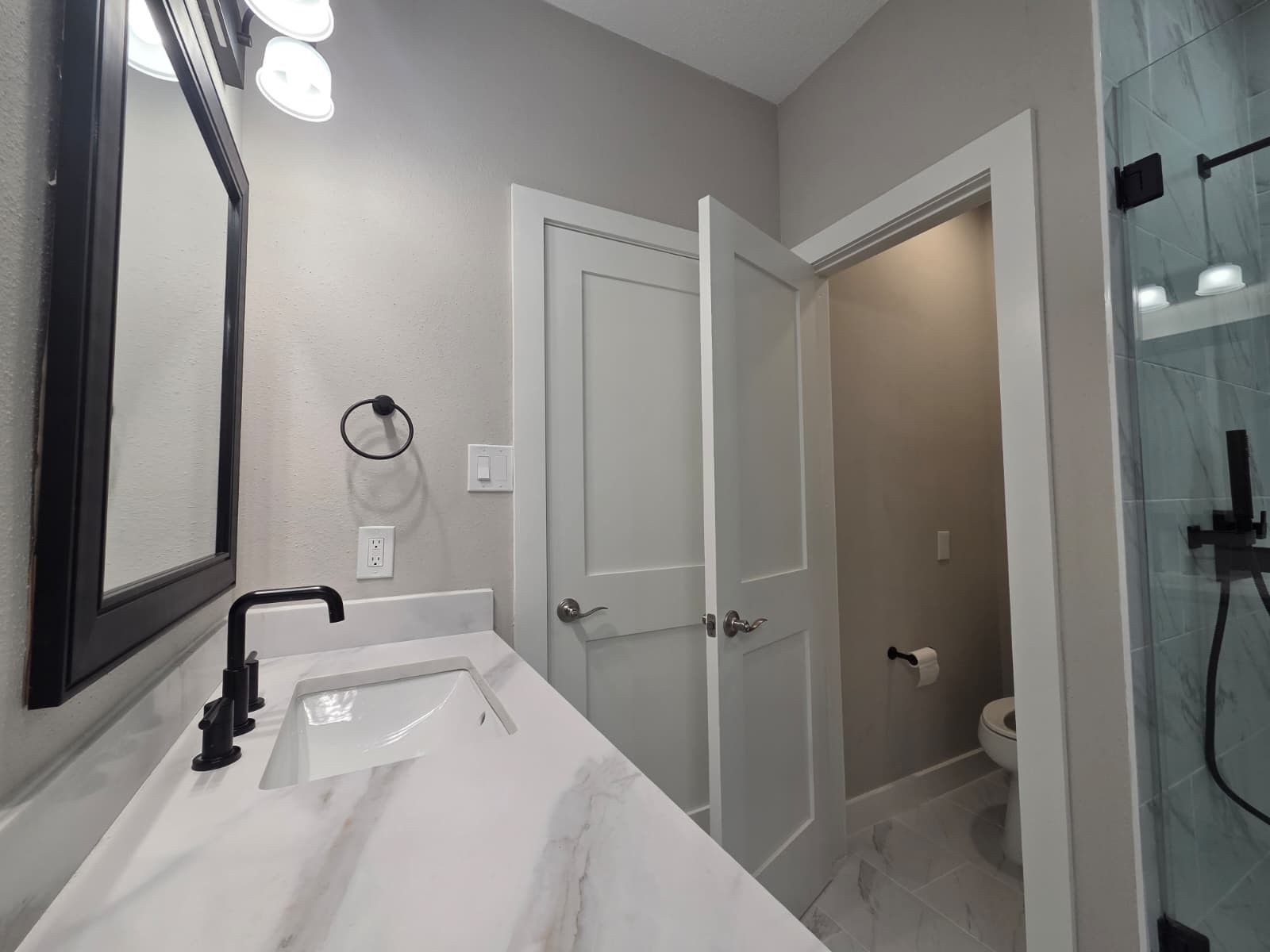 6000 Reims Road 3107 Property Photo 22