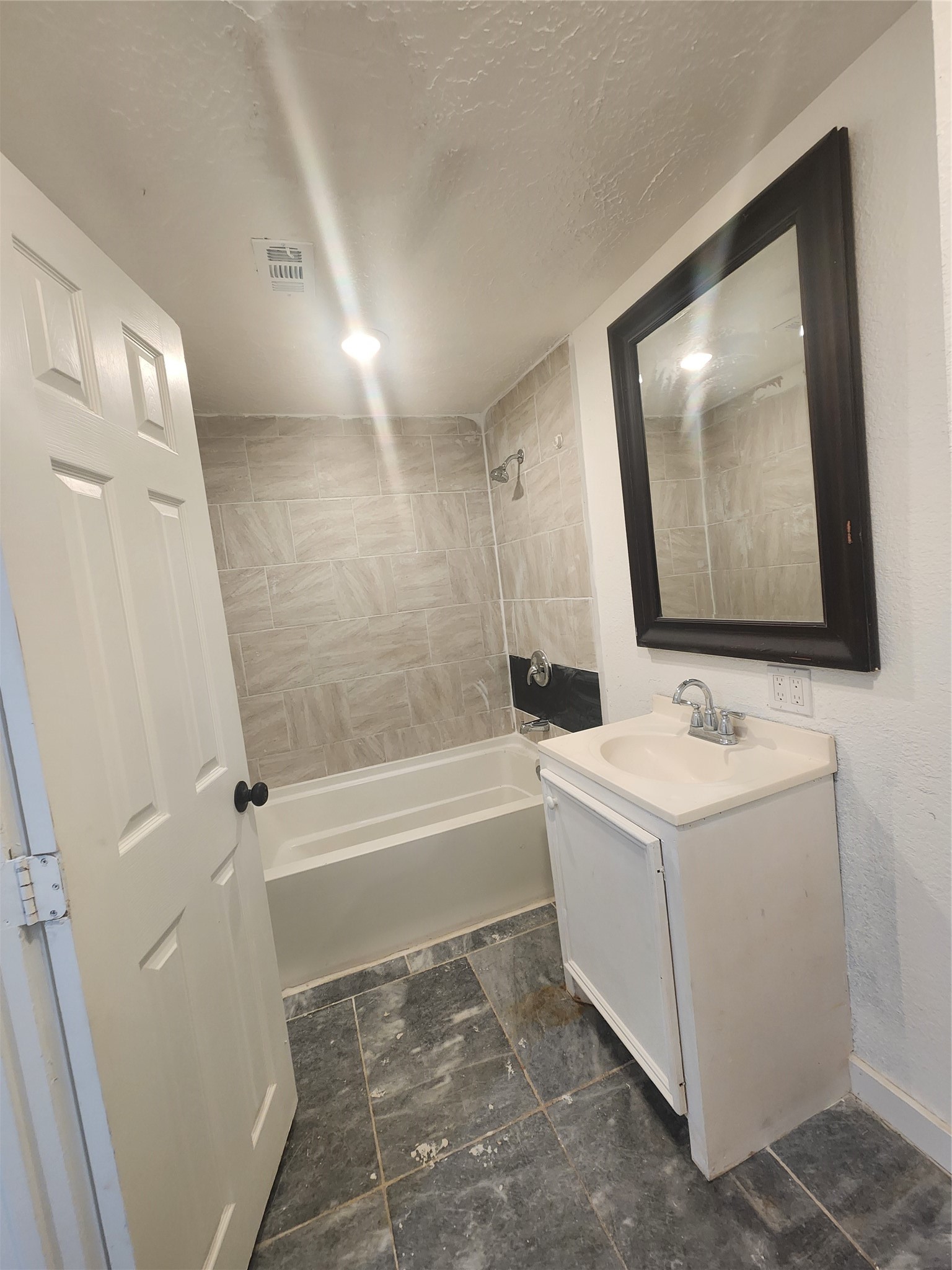 1611 De Soto Street Property Photo 15