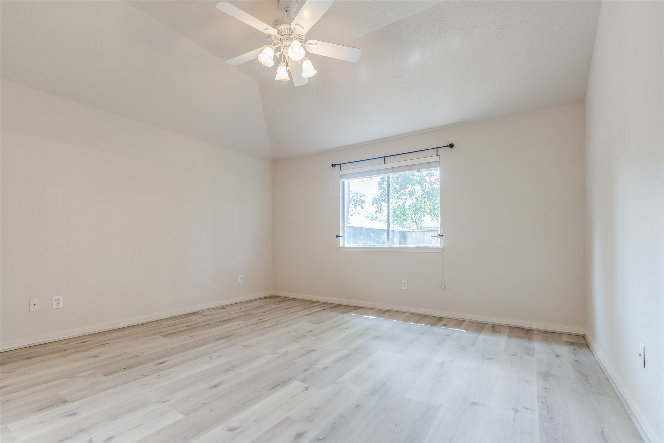 14039 Fairwood Breeze Property Photo 19