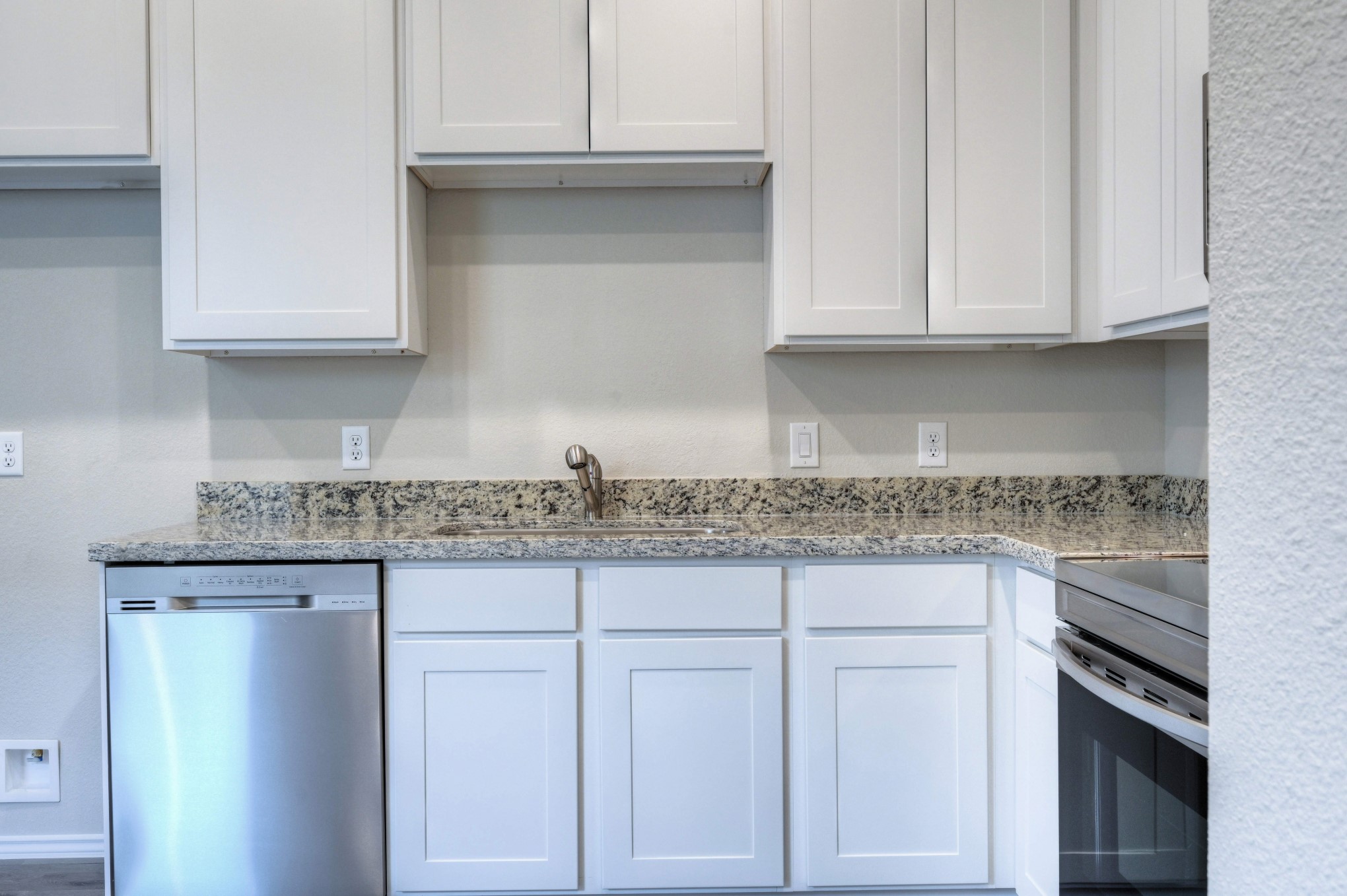 9778 Black Gum Street Property Photo 5